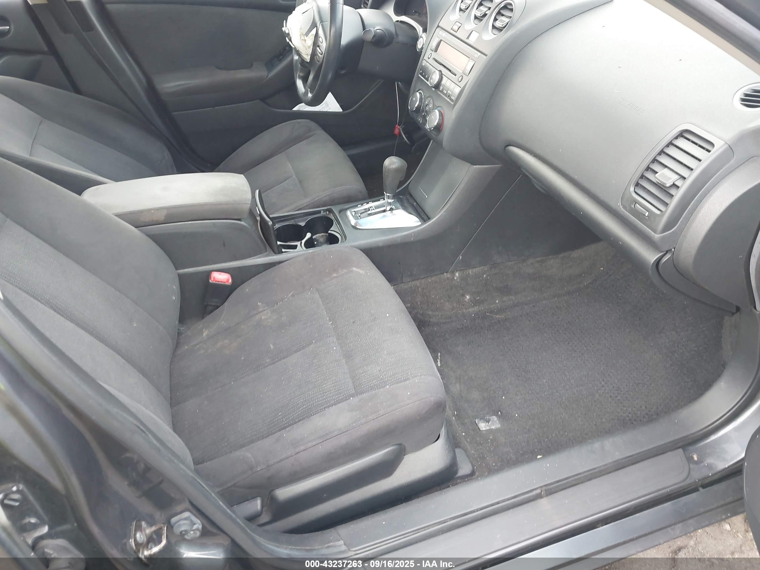 NISSAN ALTIMA image 5
