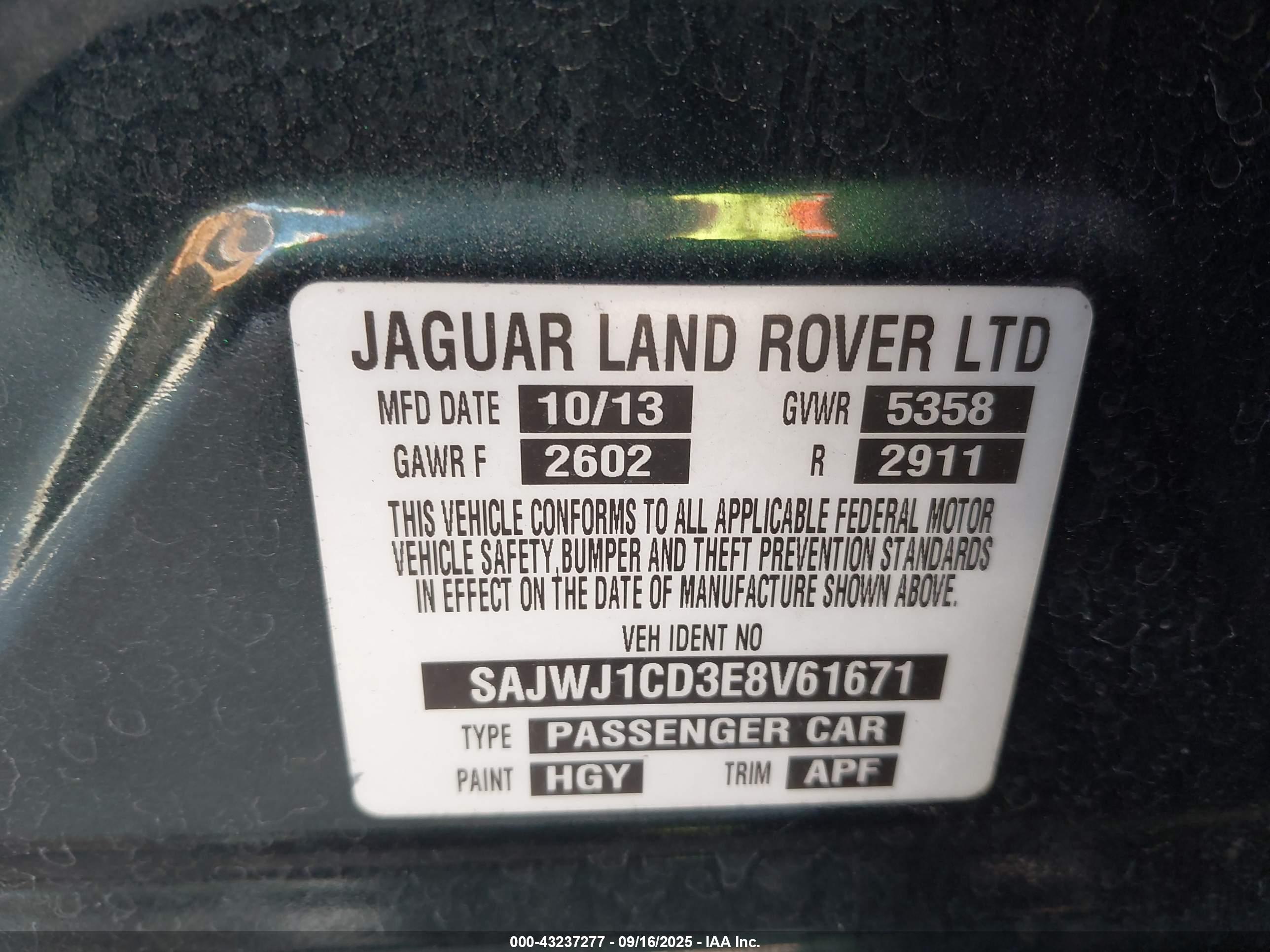 JAGUAR XJ image 9