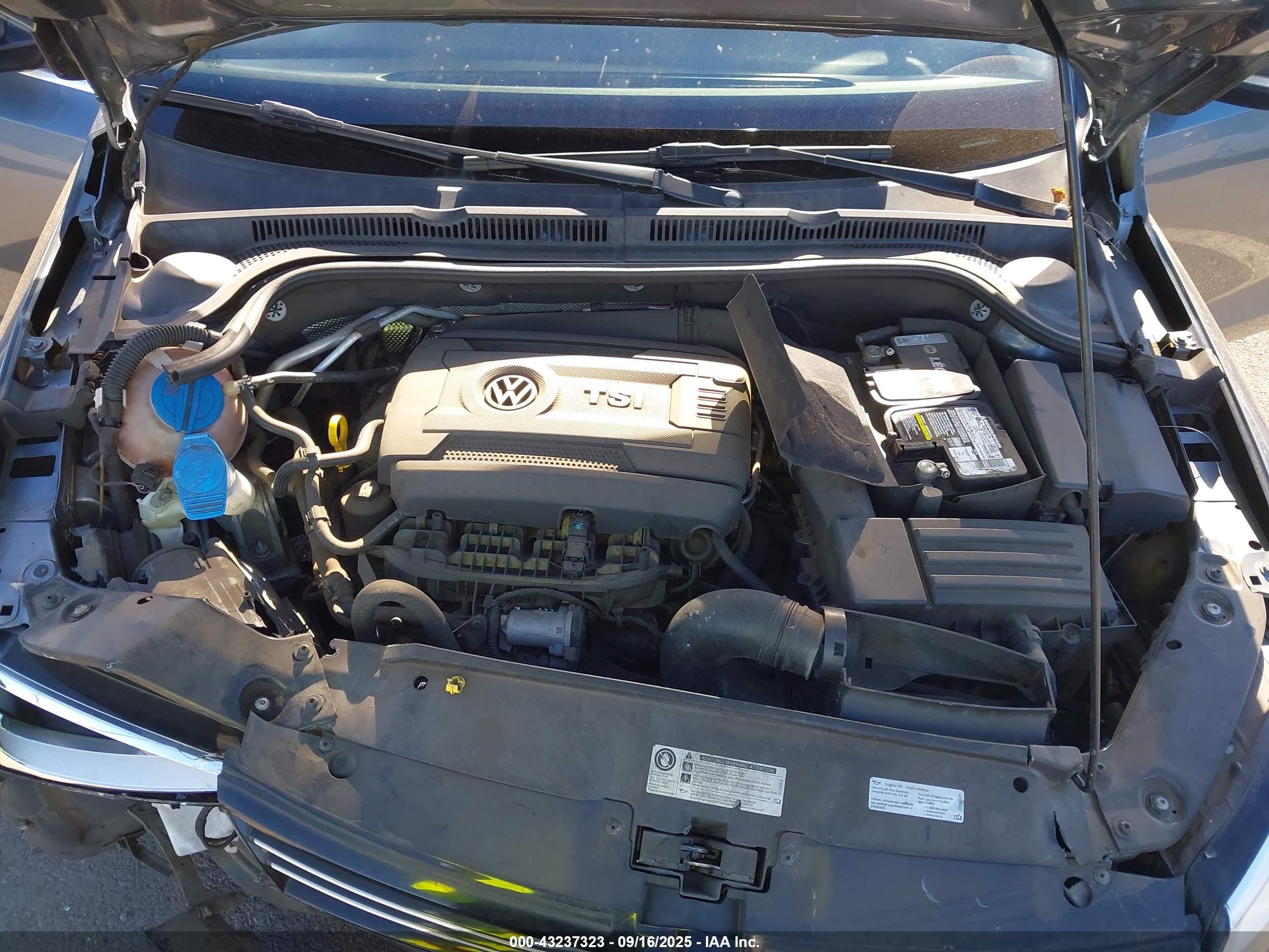 VOLKSWAGEN JETTA image 10