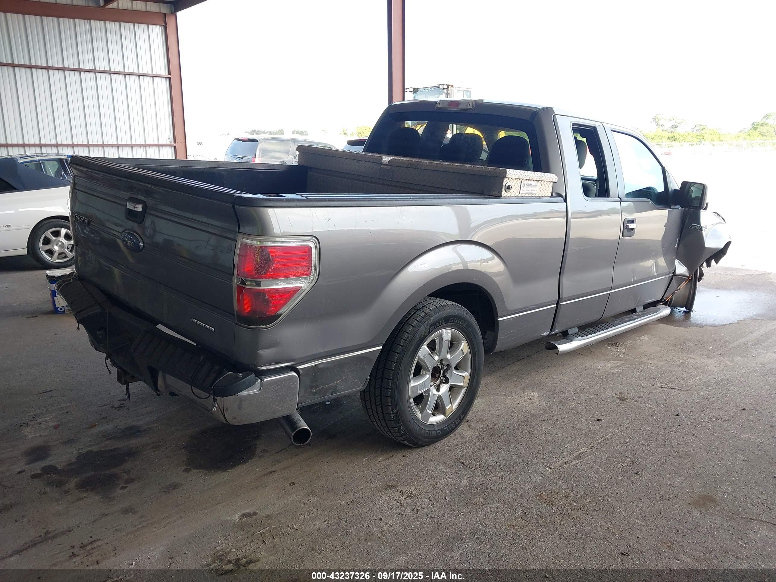 FORD F-150 image 4