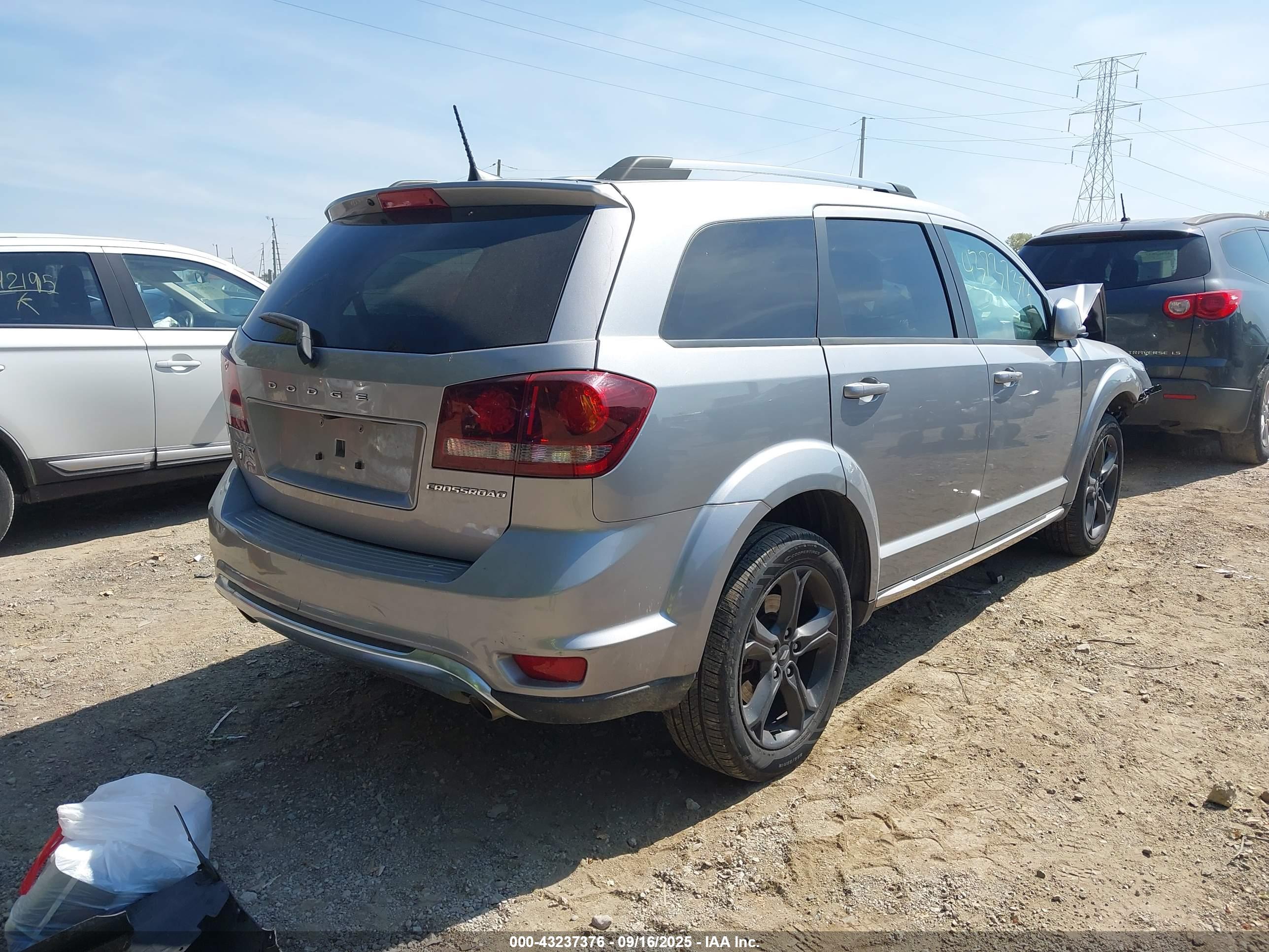 DODGE JOURNEY image 4