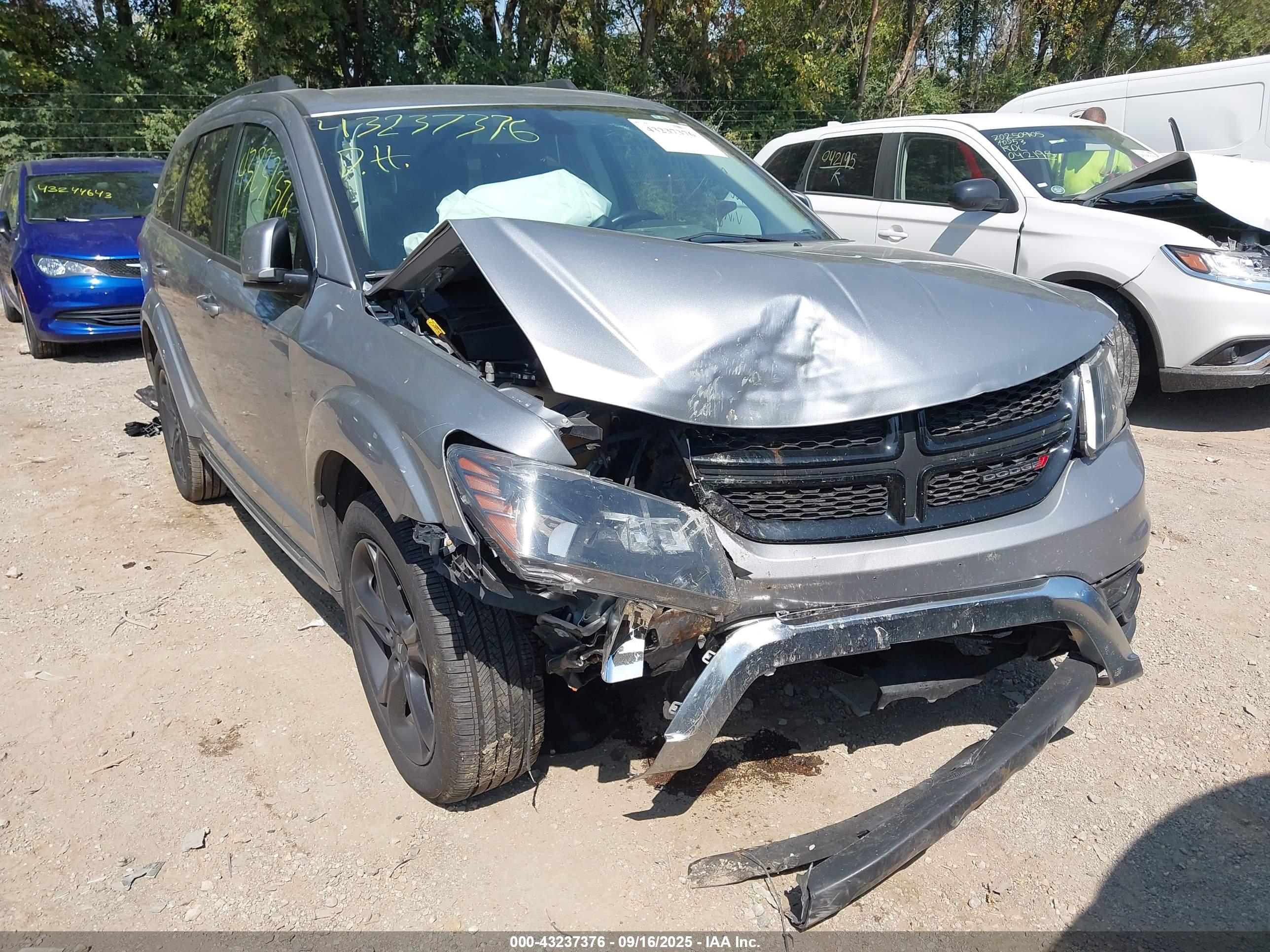 DODGE JOURNEY image 6