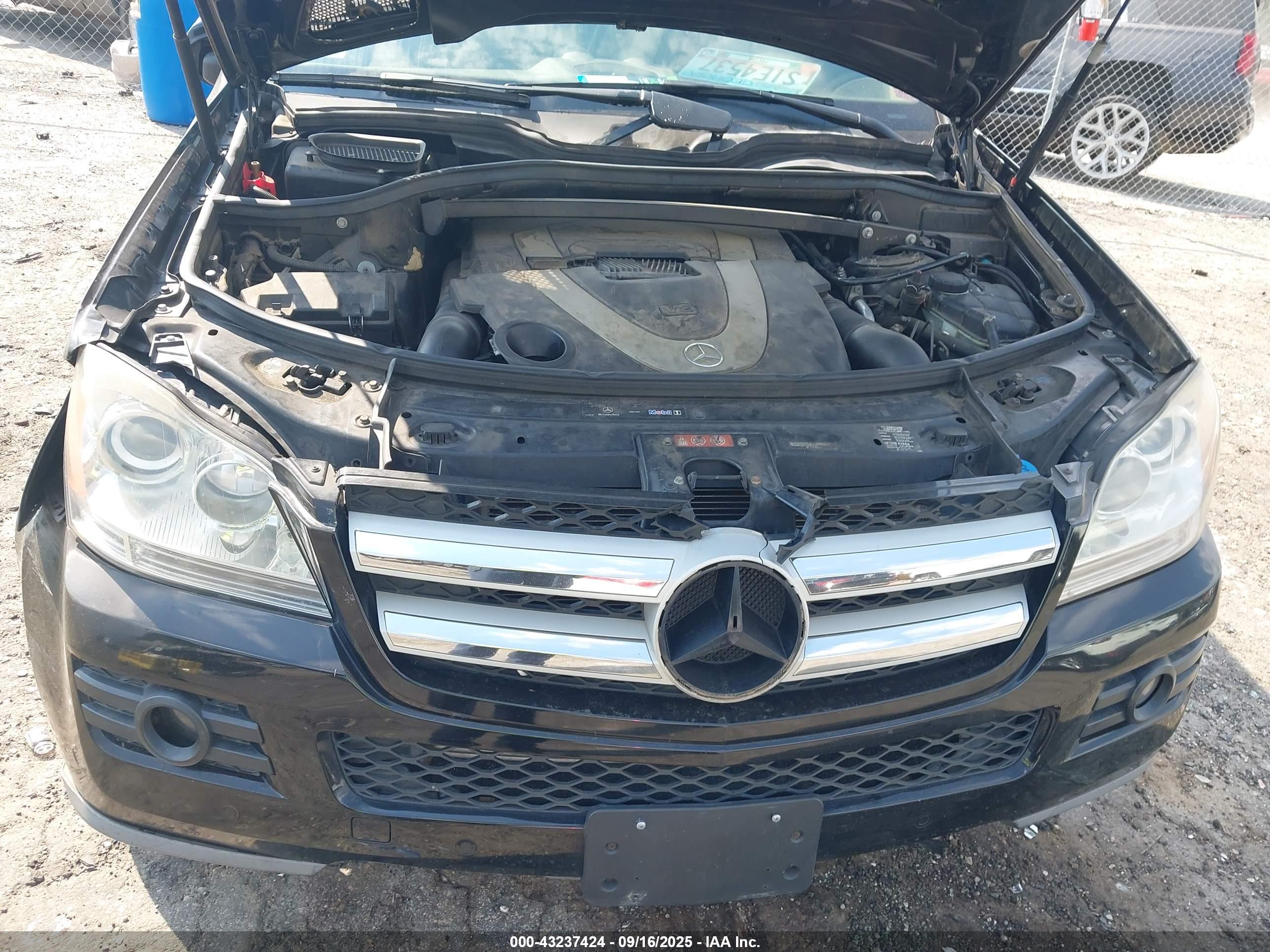 MERCEDES-BENZ GL image 10