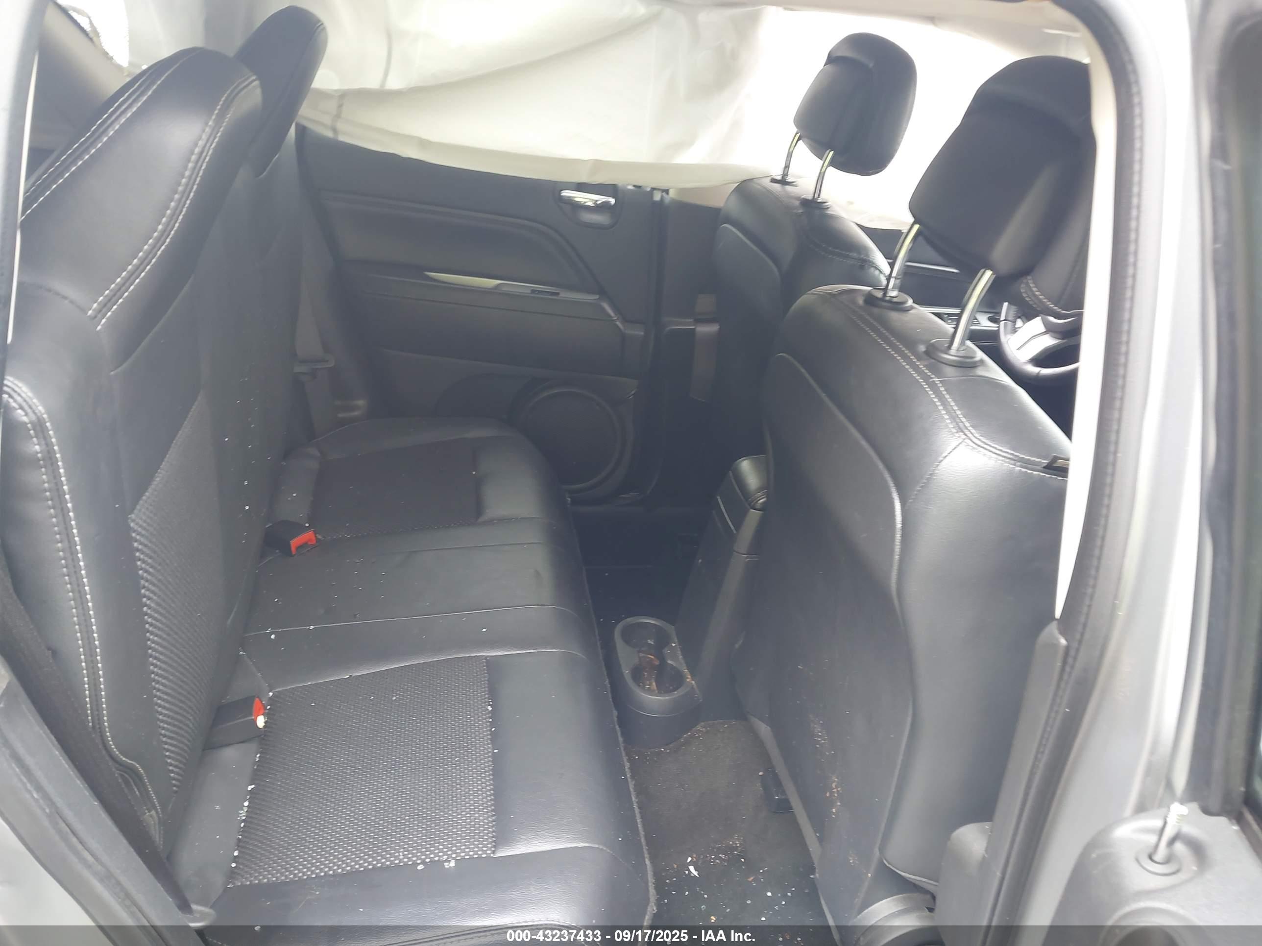 JEEP COMPASS image 8