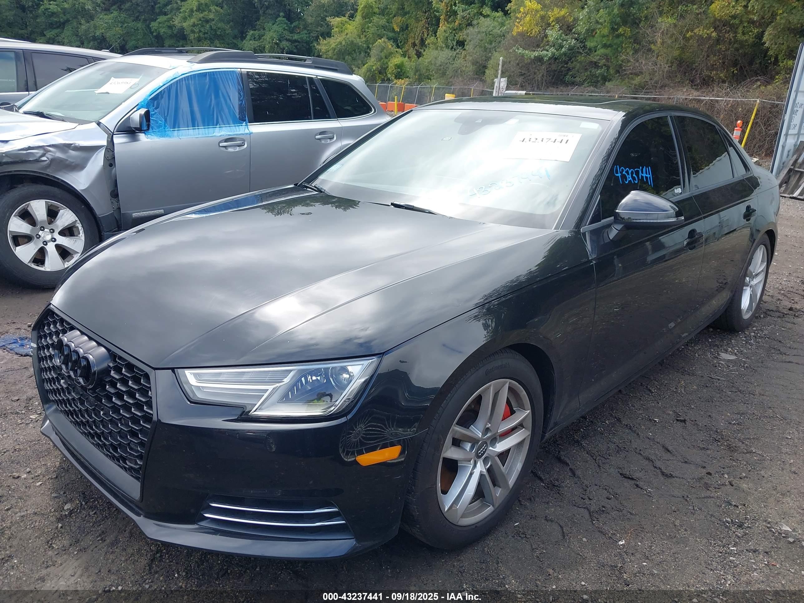 AUDI A4 image 2