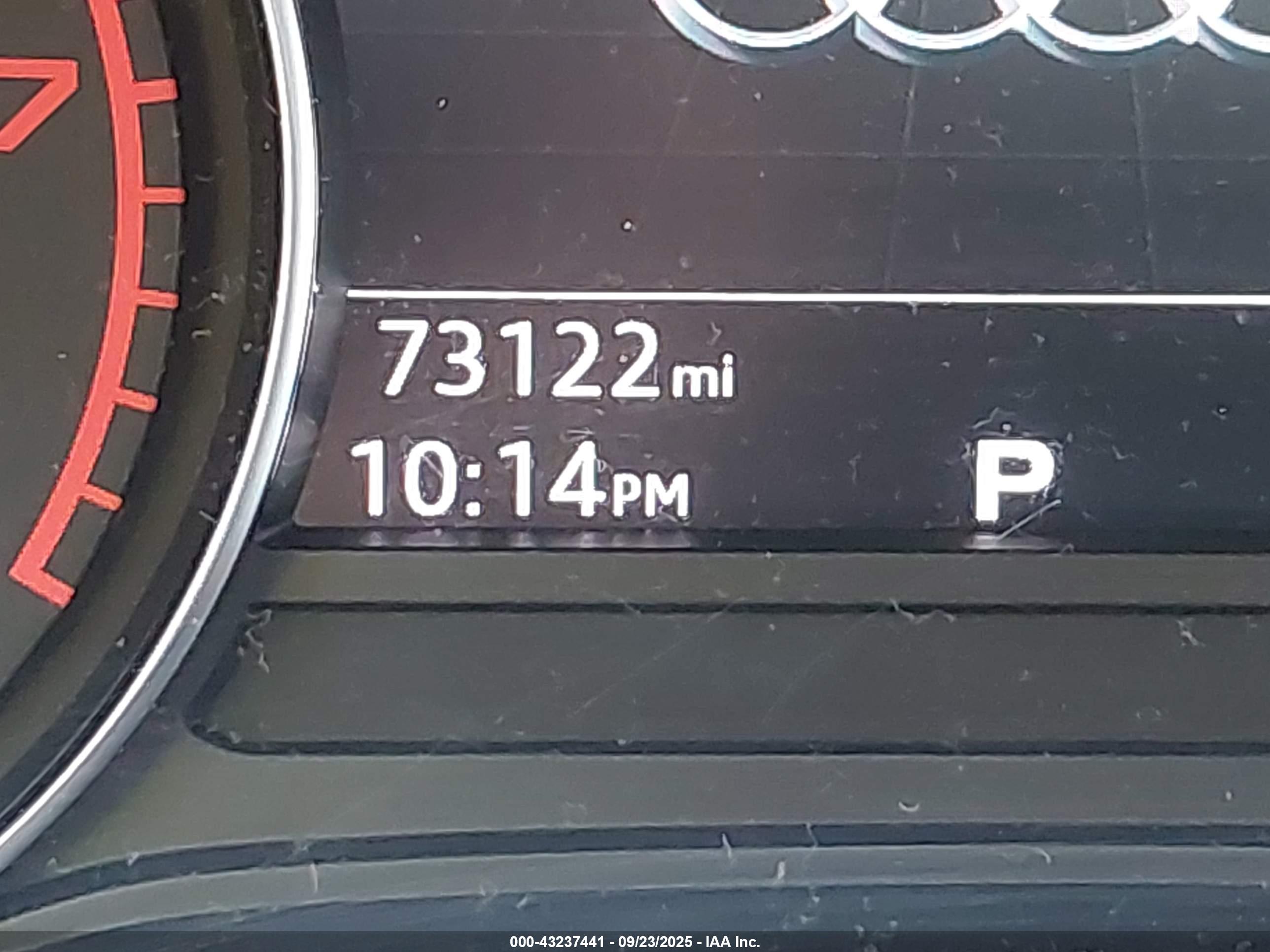 AUDI A4 image 7