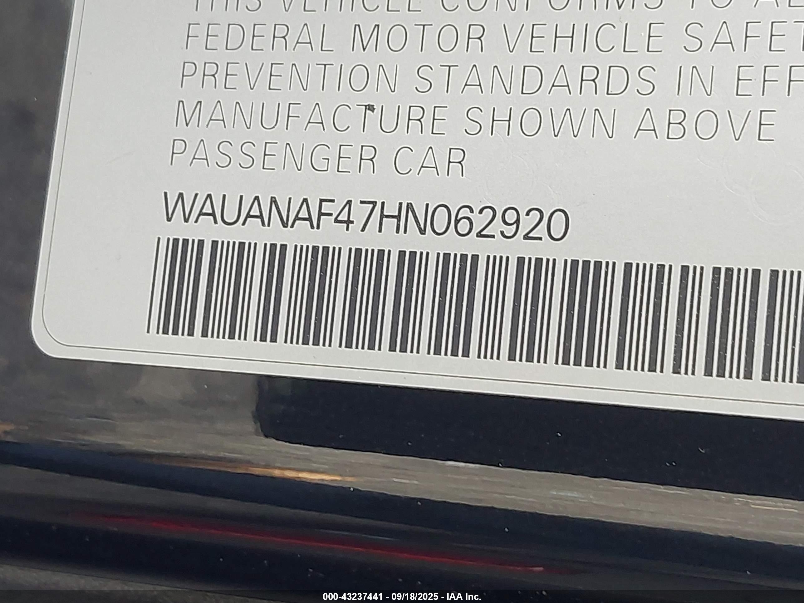 AUDI A4 image 9
