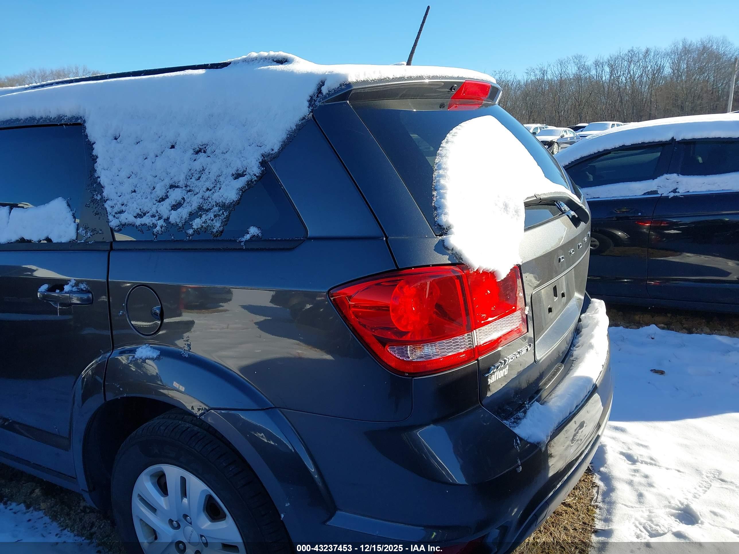 DODGE JOURNEY image 3