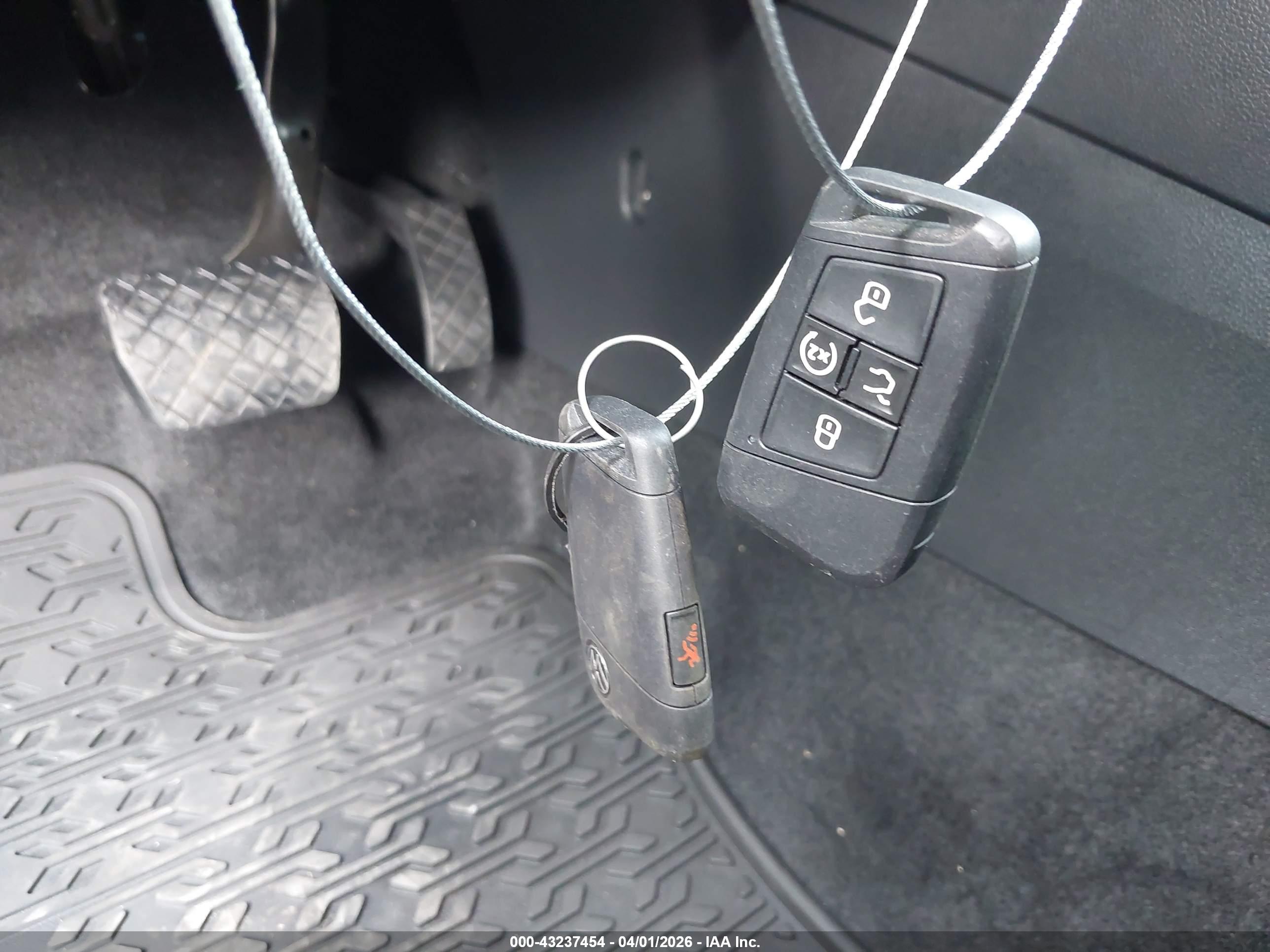 VOLKSWAGEN JETTA image 11
