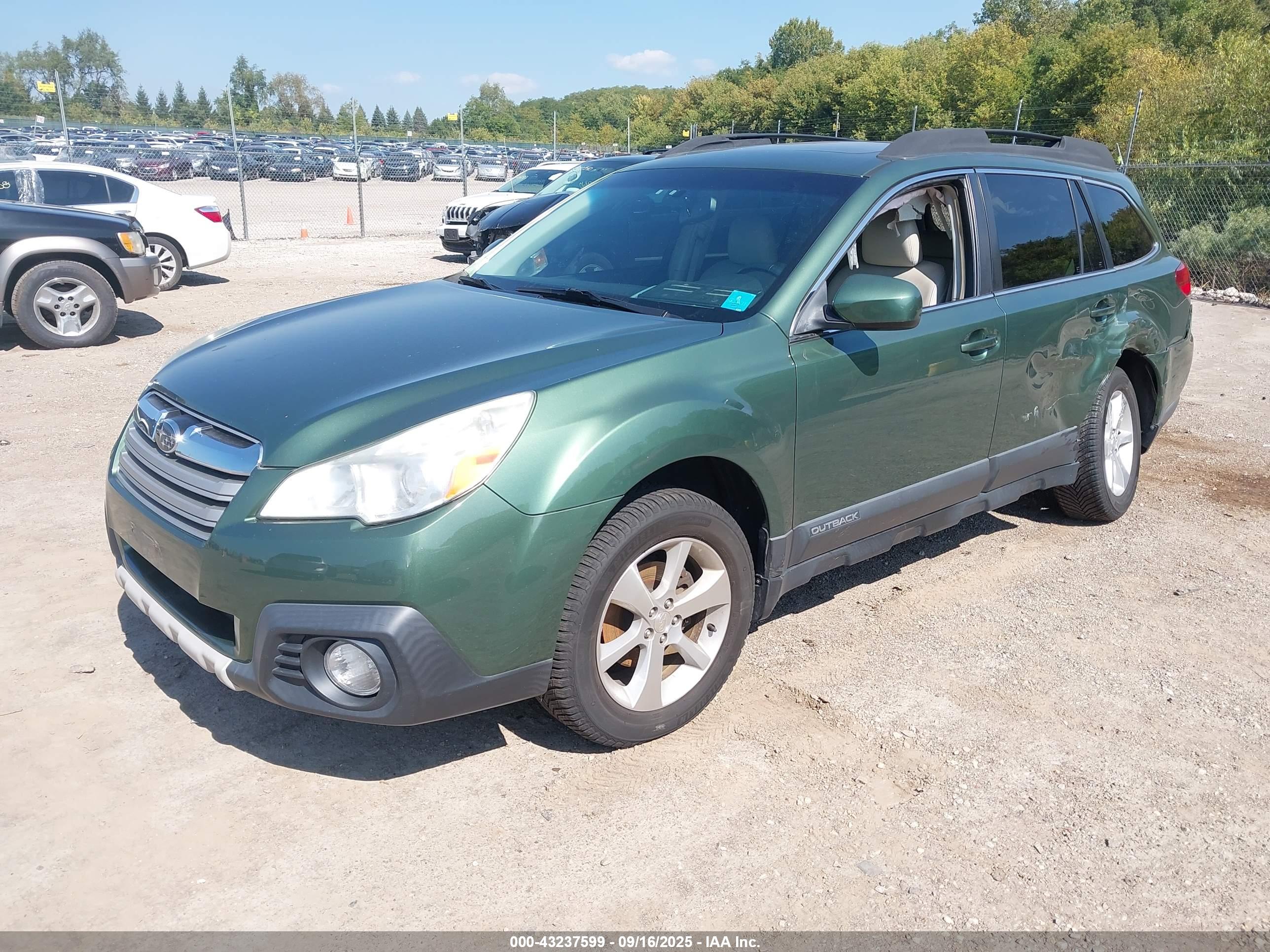 SUBARU OUTBACK image 2
