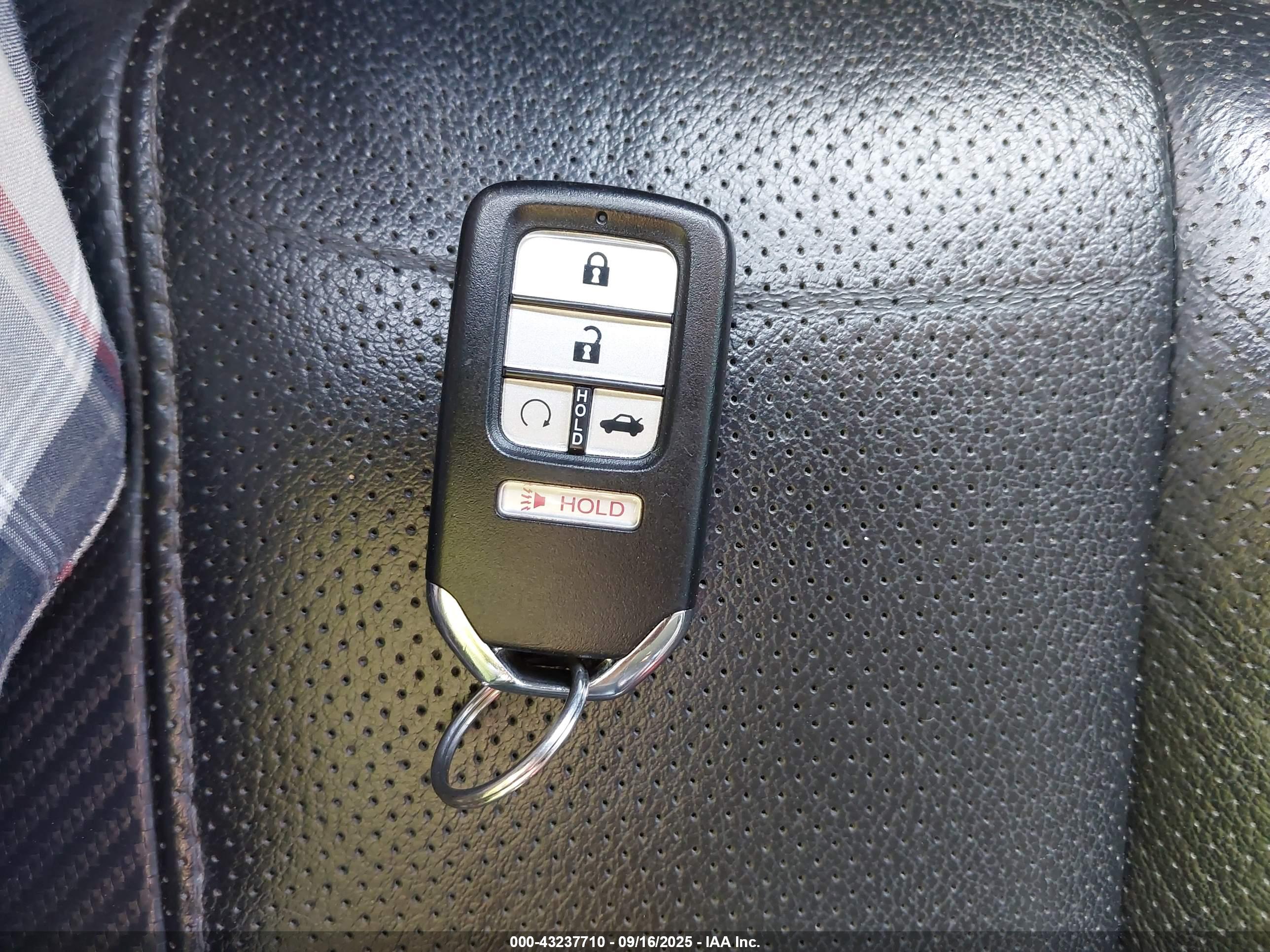 HONDA CIVIC image 11