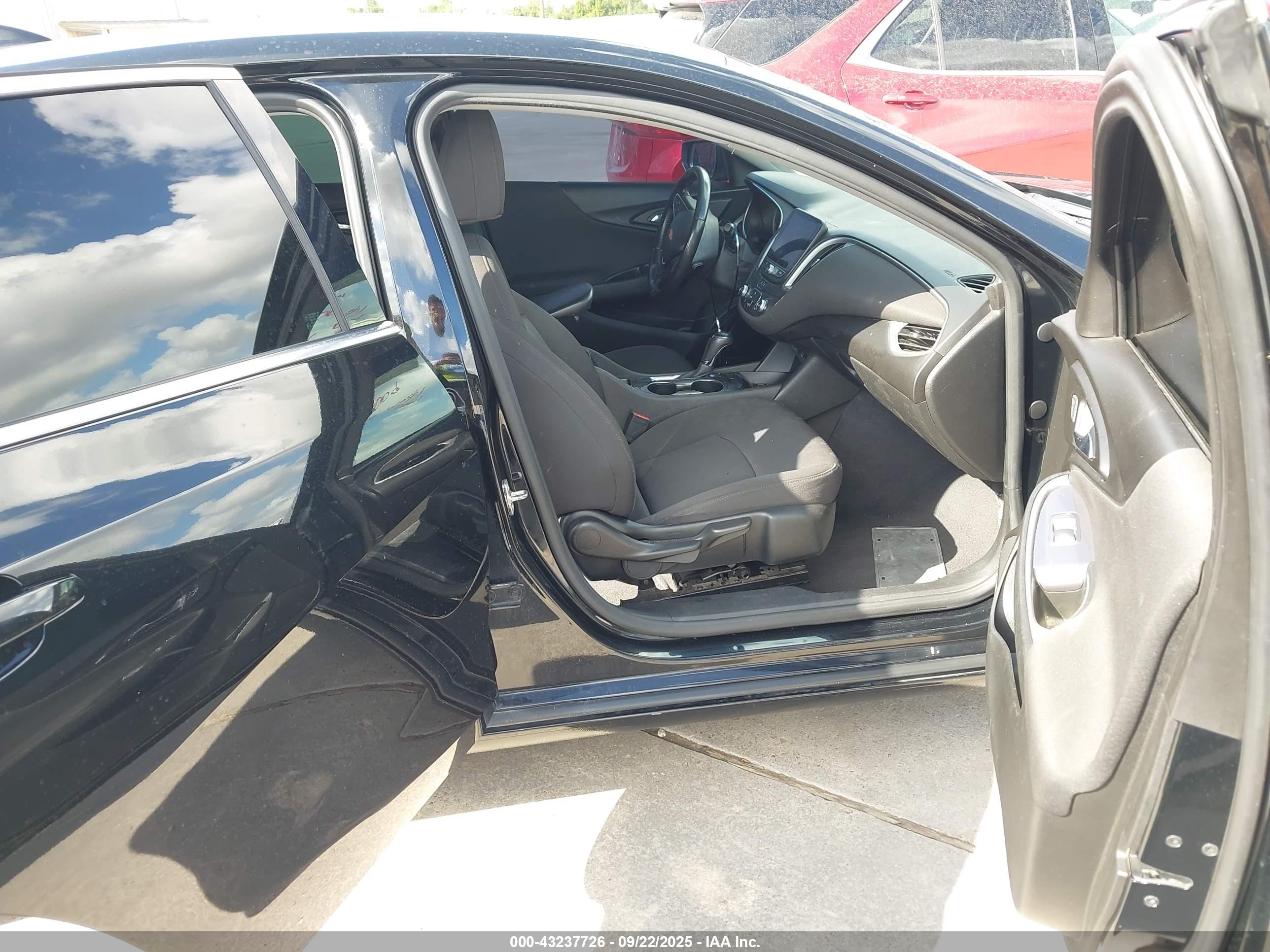 CHEVROLET MALIBU image 5