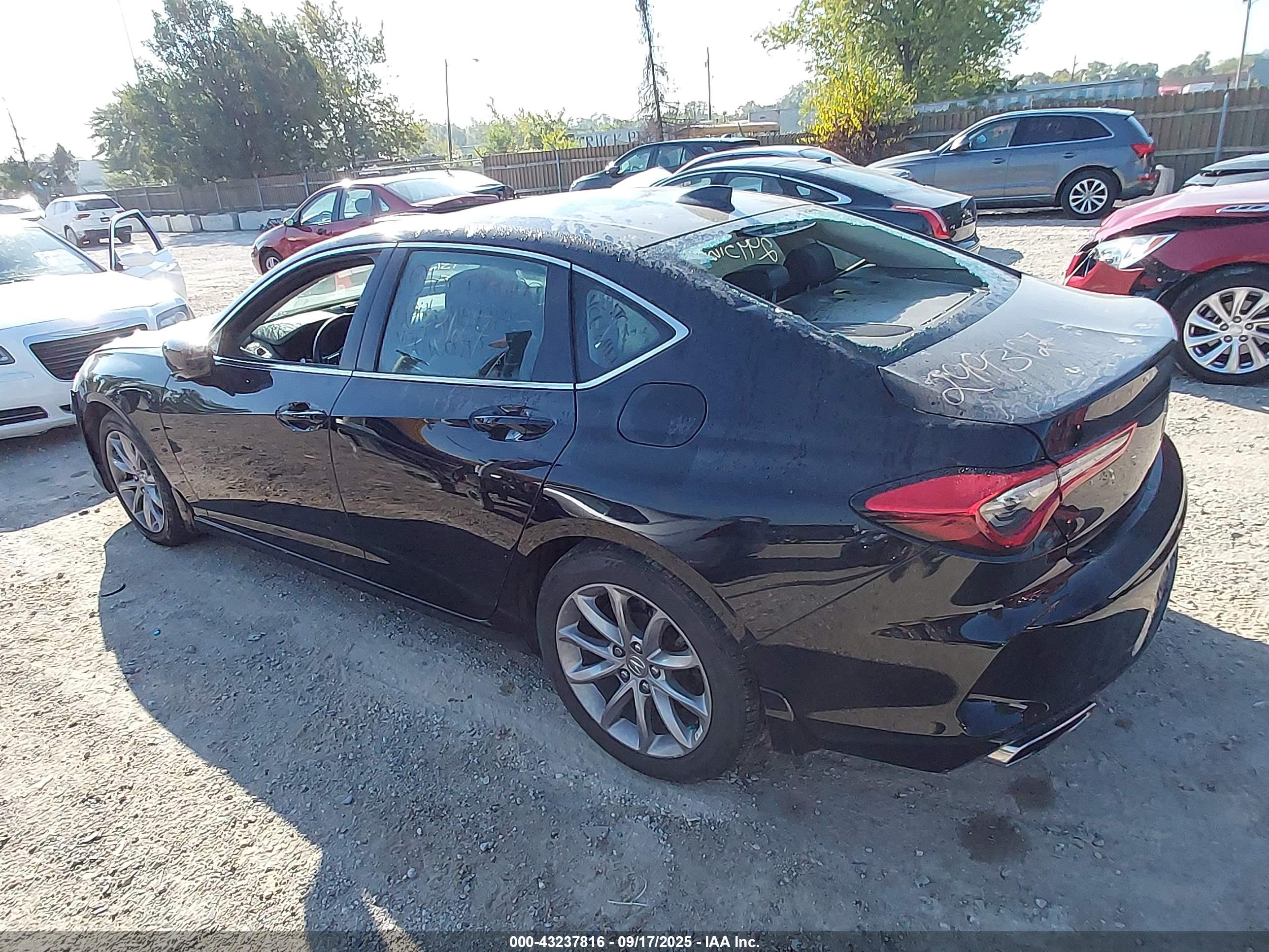 ACURA TLX image 3