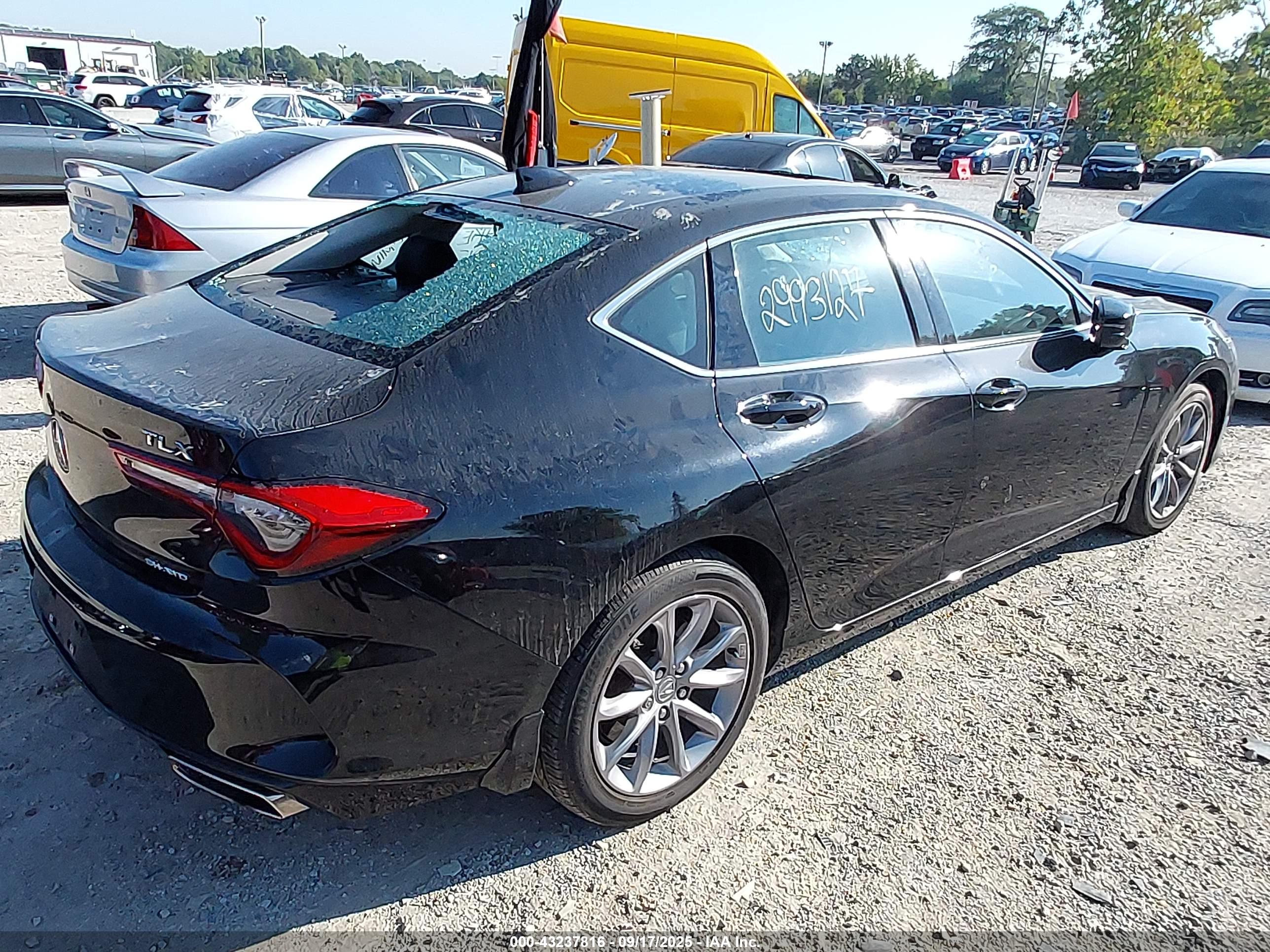 ACURA TLX image 4