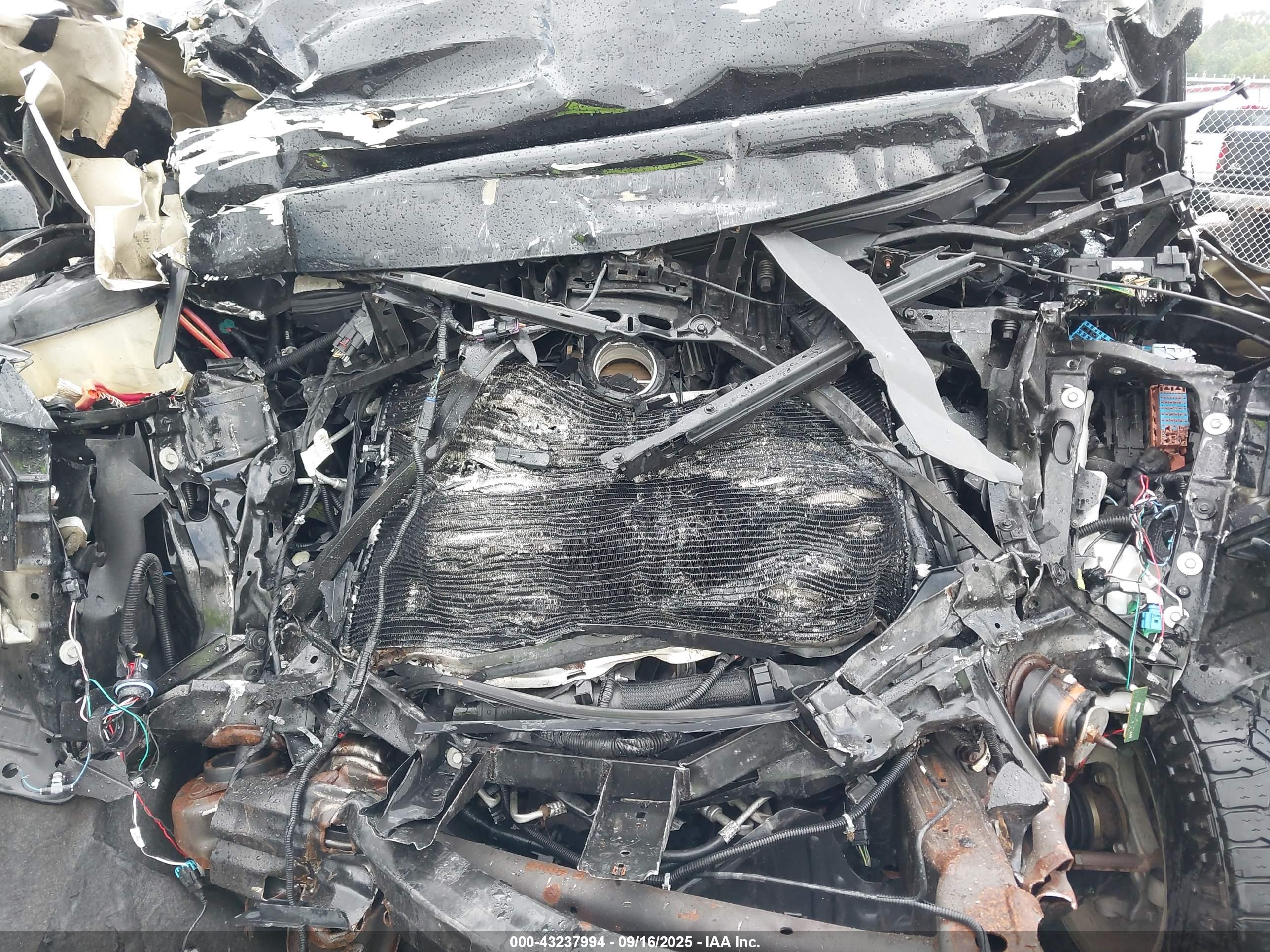 CHEVROLET SUBURBAN image 10