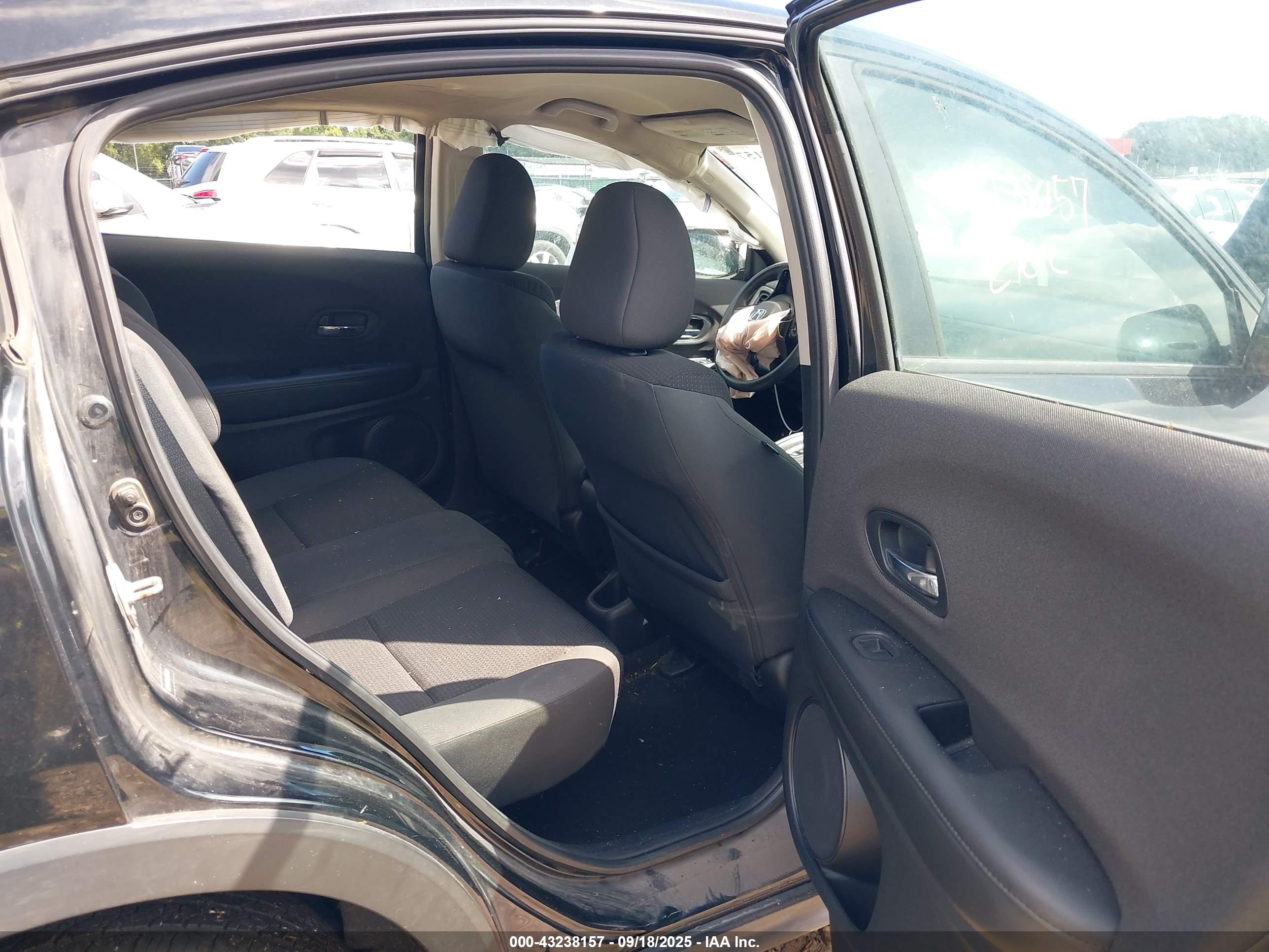 HONDA HR-V image 8
