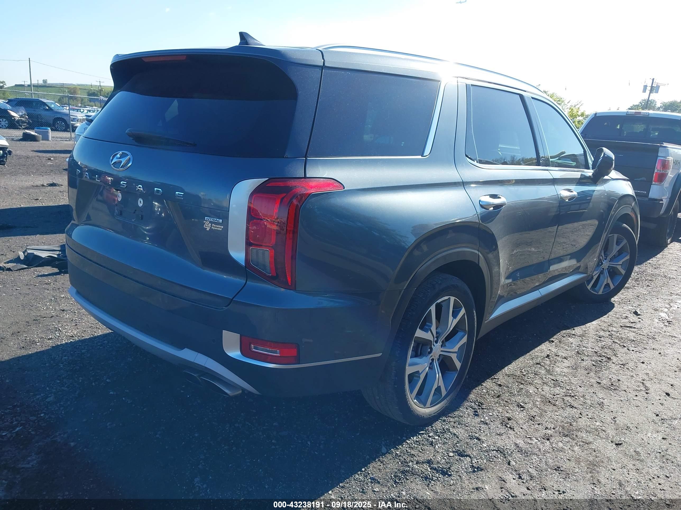 HYUNDAI PALISADE image 4