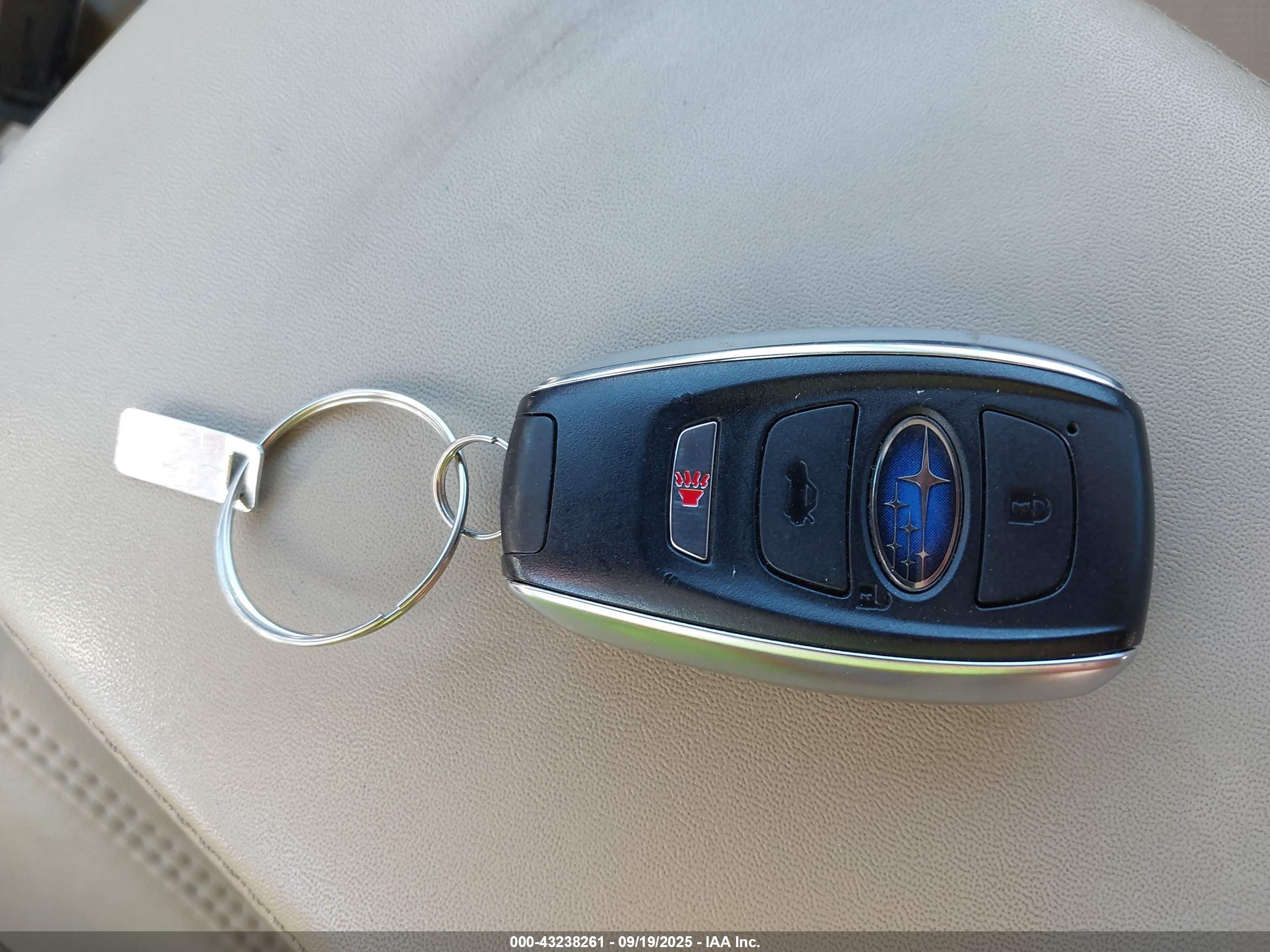 SUBARU OUTBACK image 11