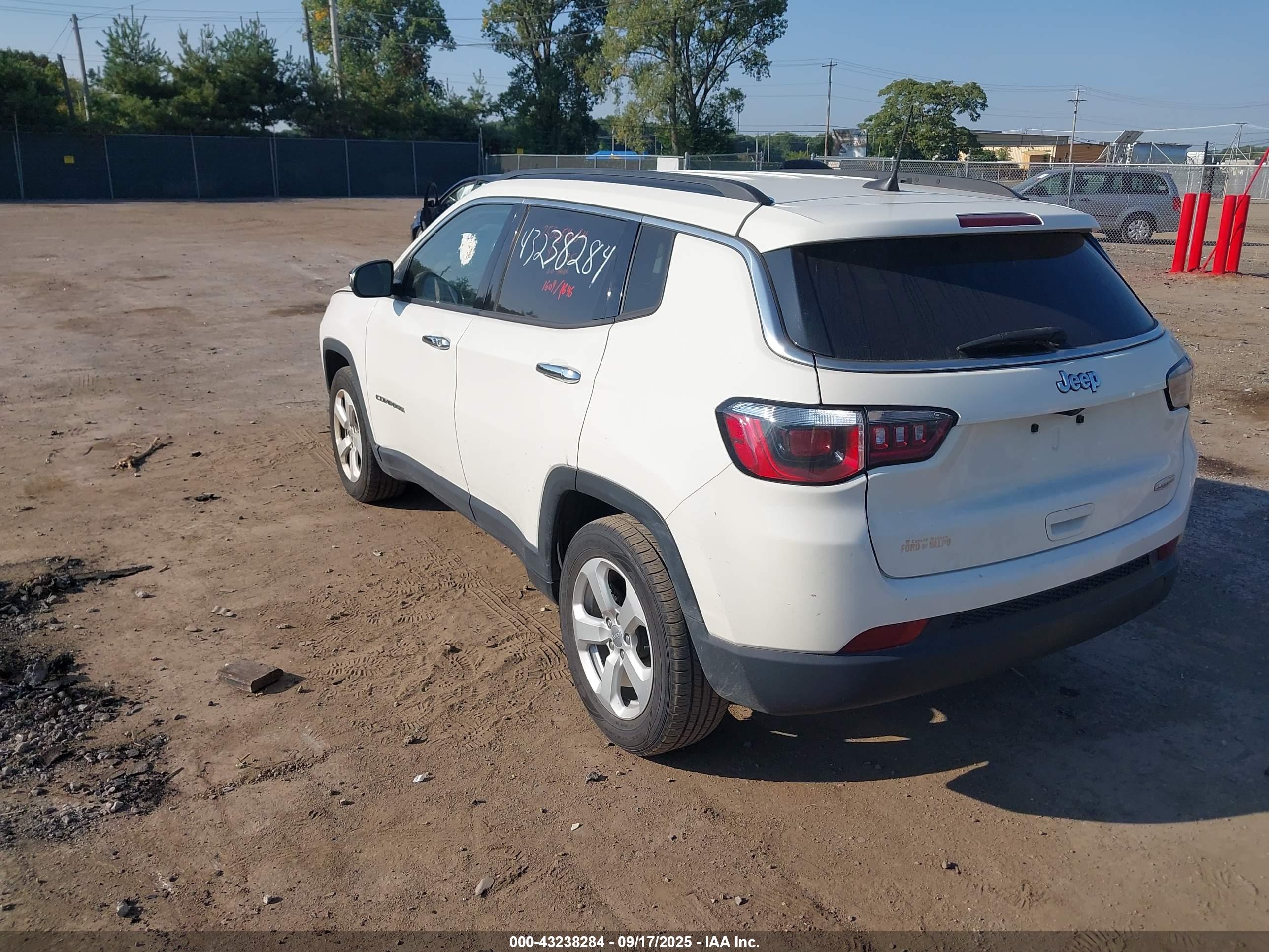 JEEP COMPASS image 3
