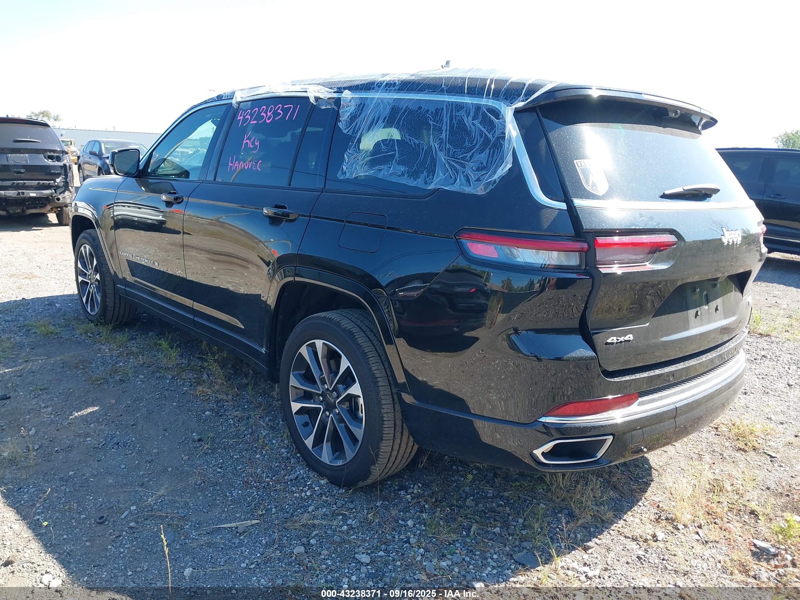 JEEP GRAND image 3