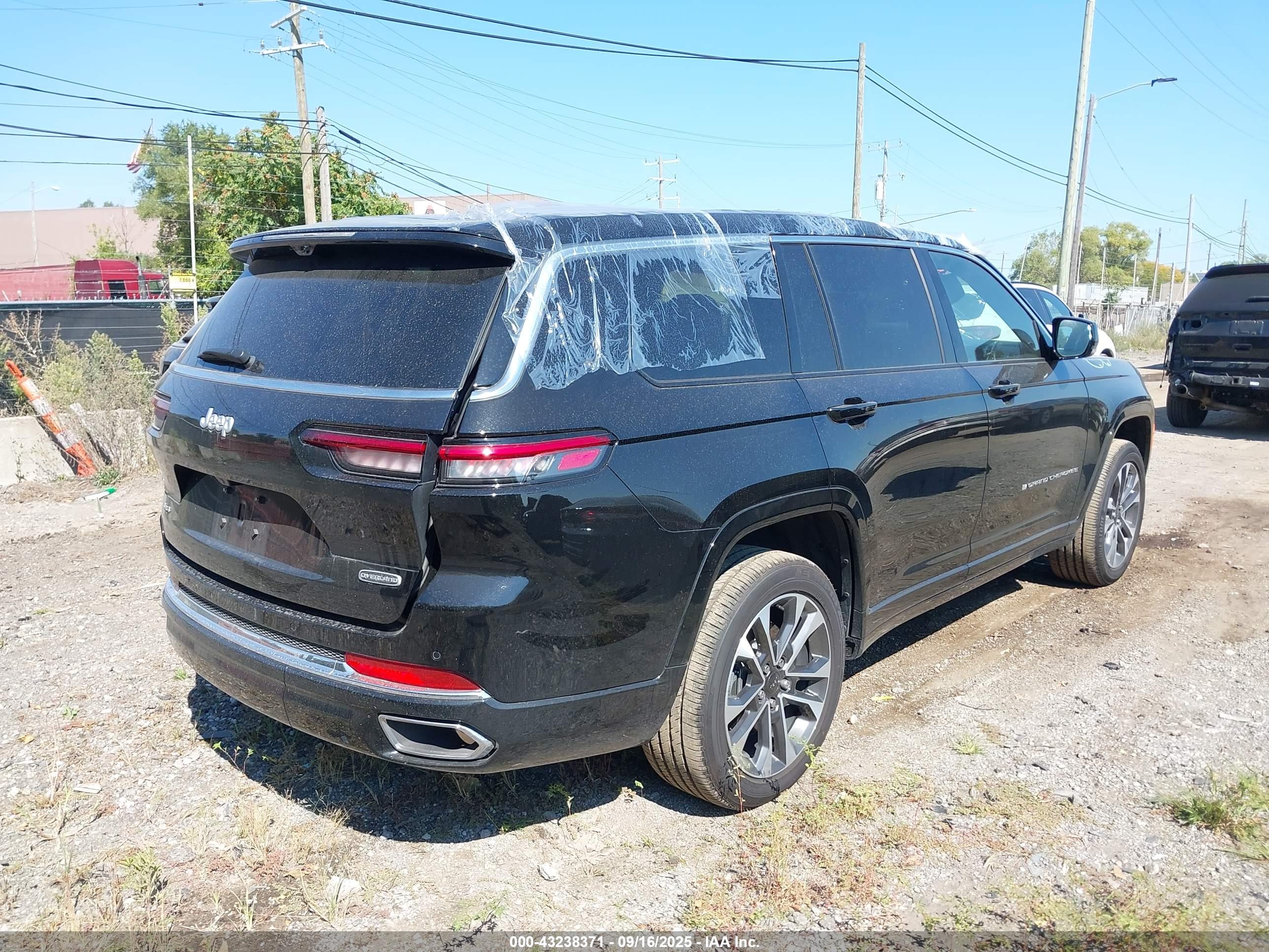 JEEP GRAND image 4