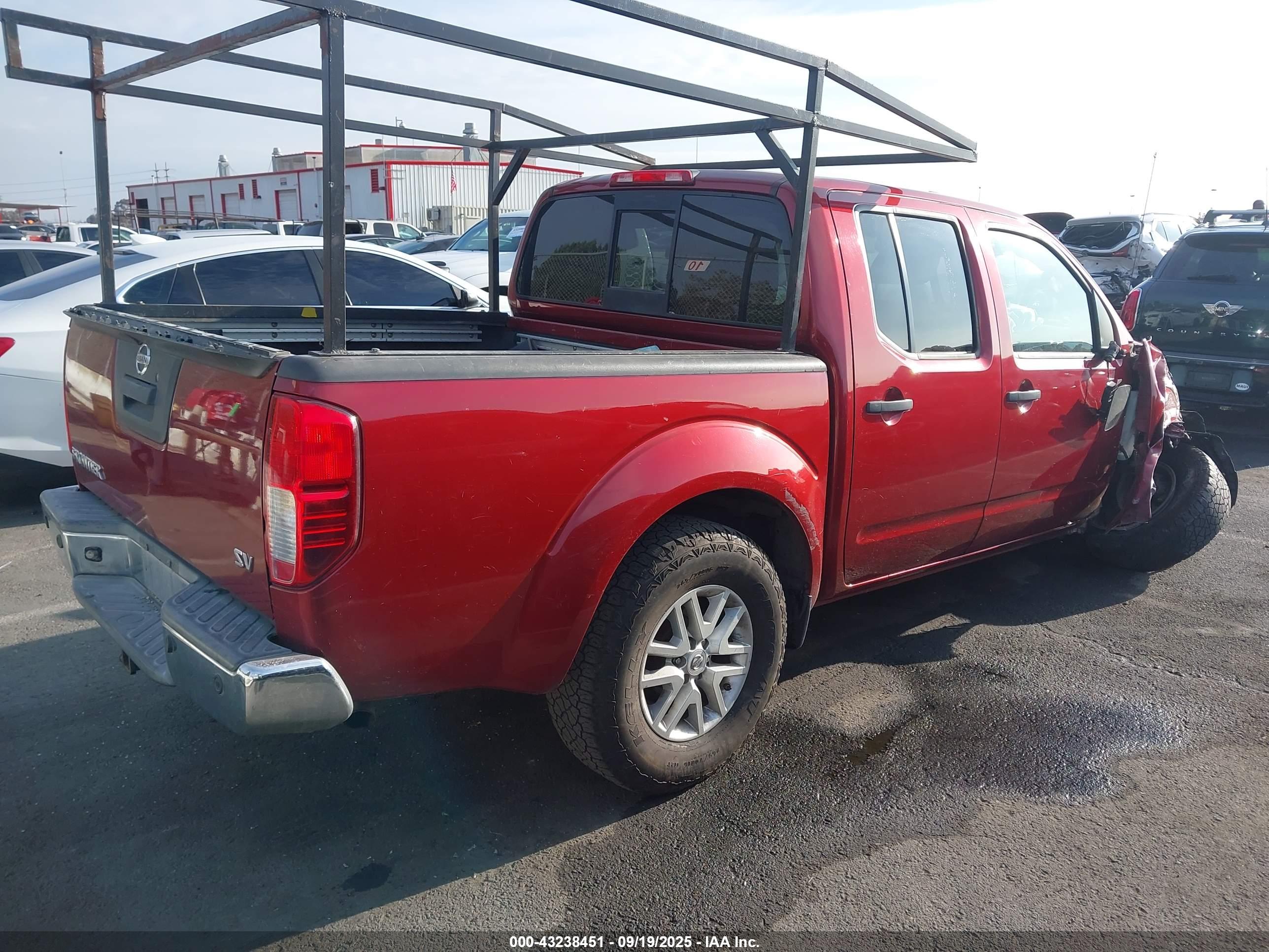 NISSAN FRONTIER image 4