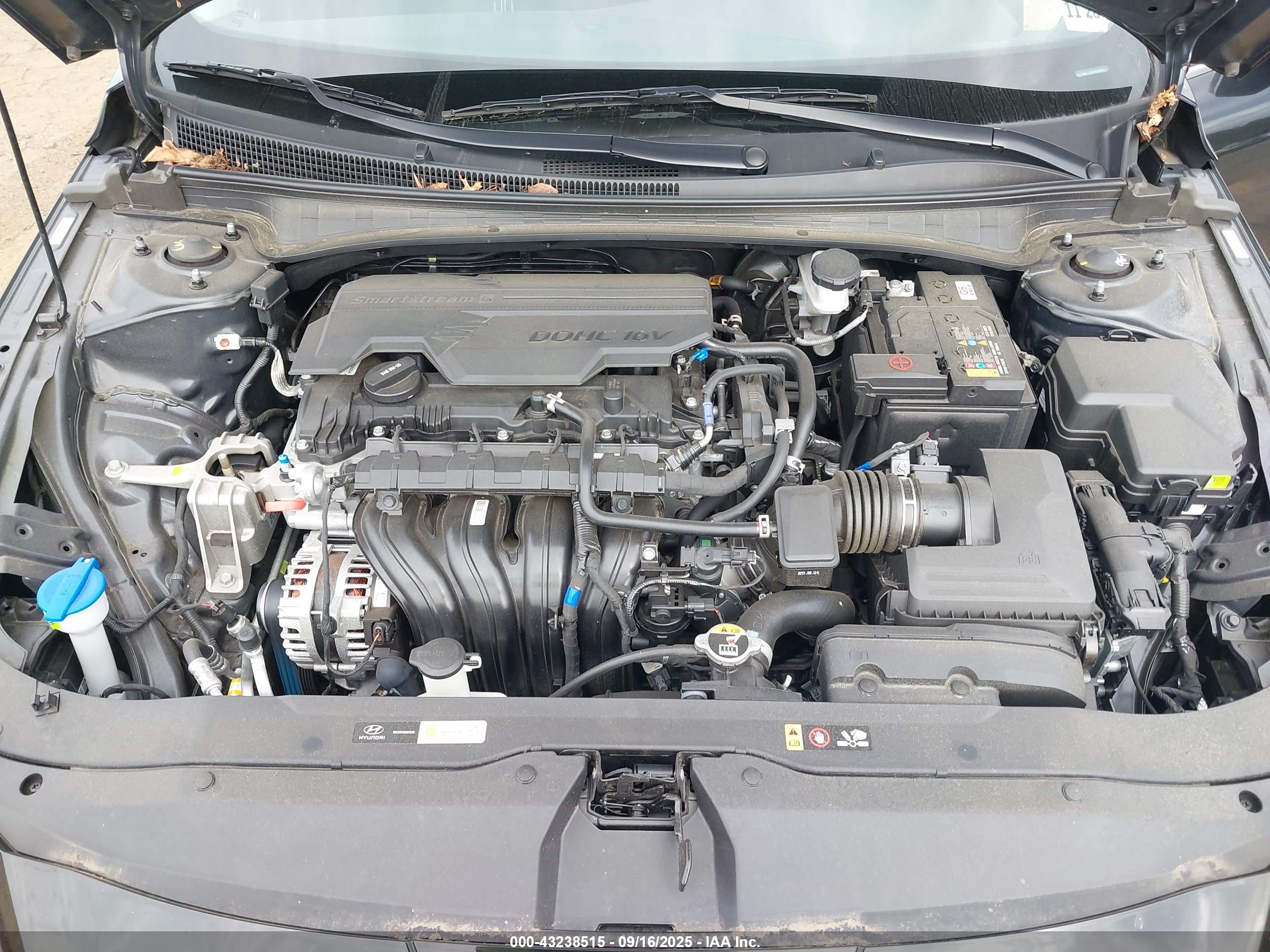 HYUNDAI ELANTRA image 10