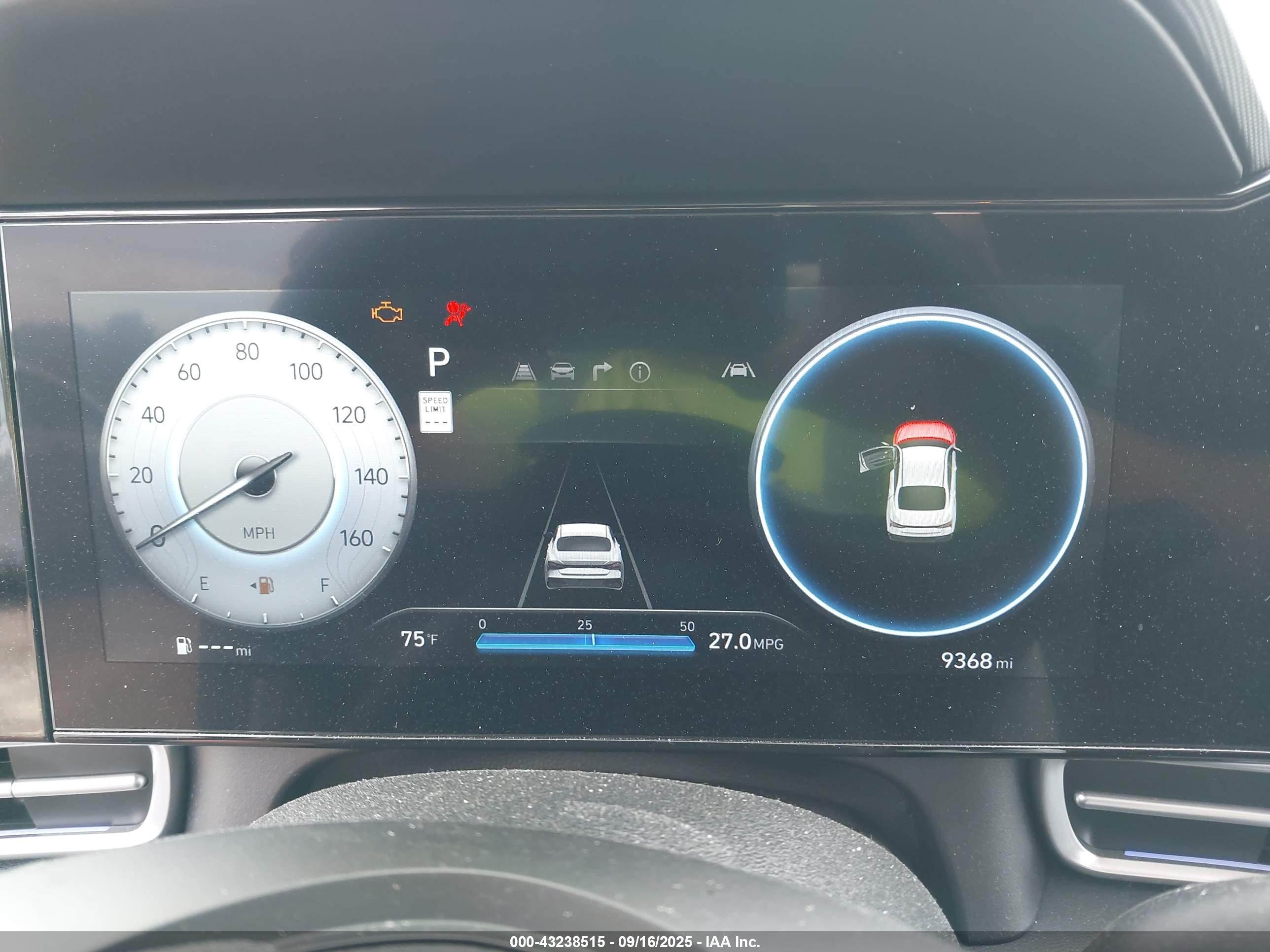 HYUNDAI ELANTRA image 7