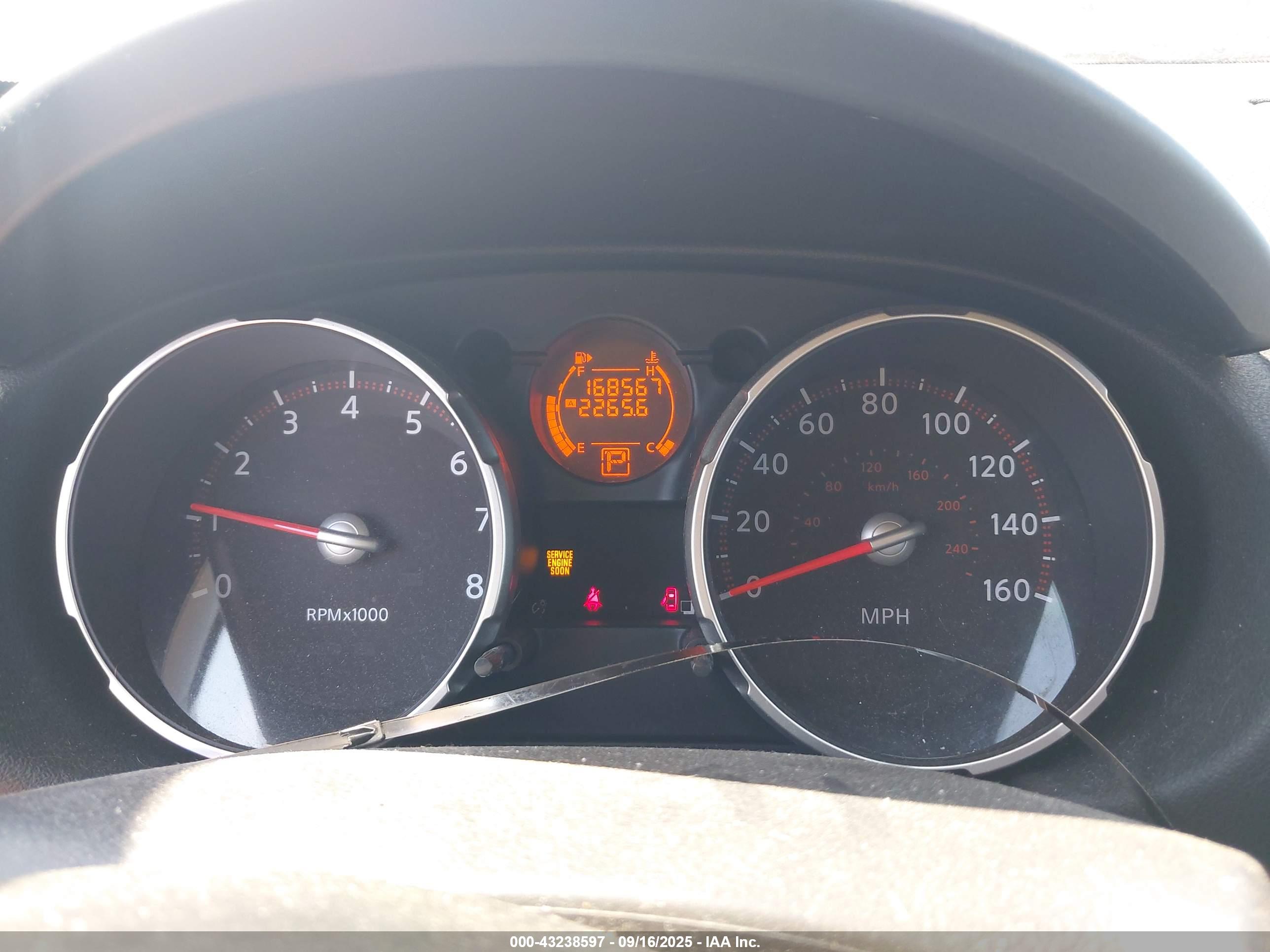 NISSAN ROGUE image 7