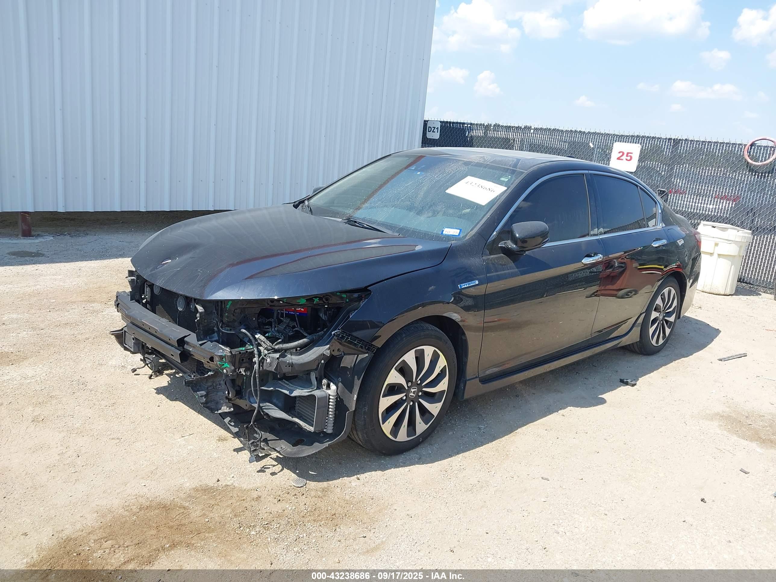 HONDA ACCORD image 2