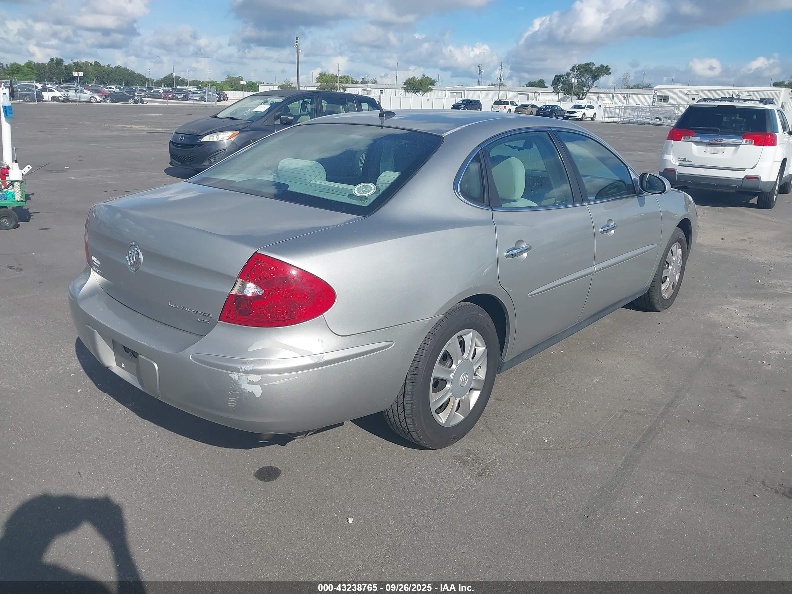 BUICK LACROSSE image 4