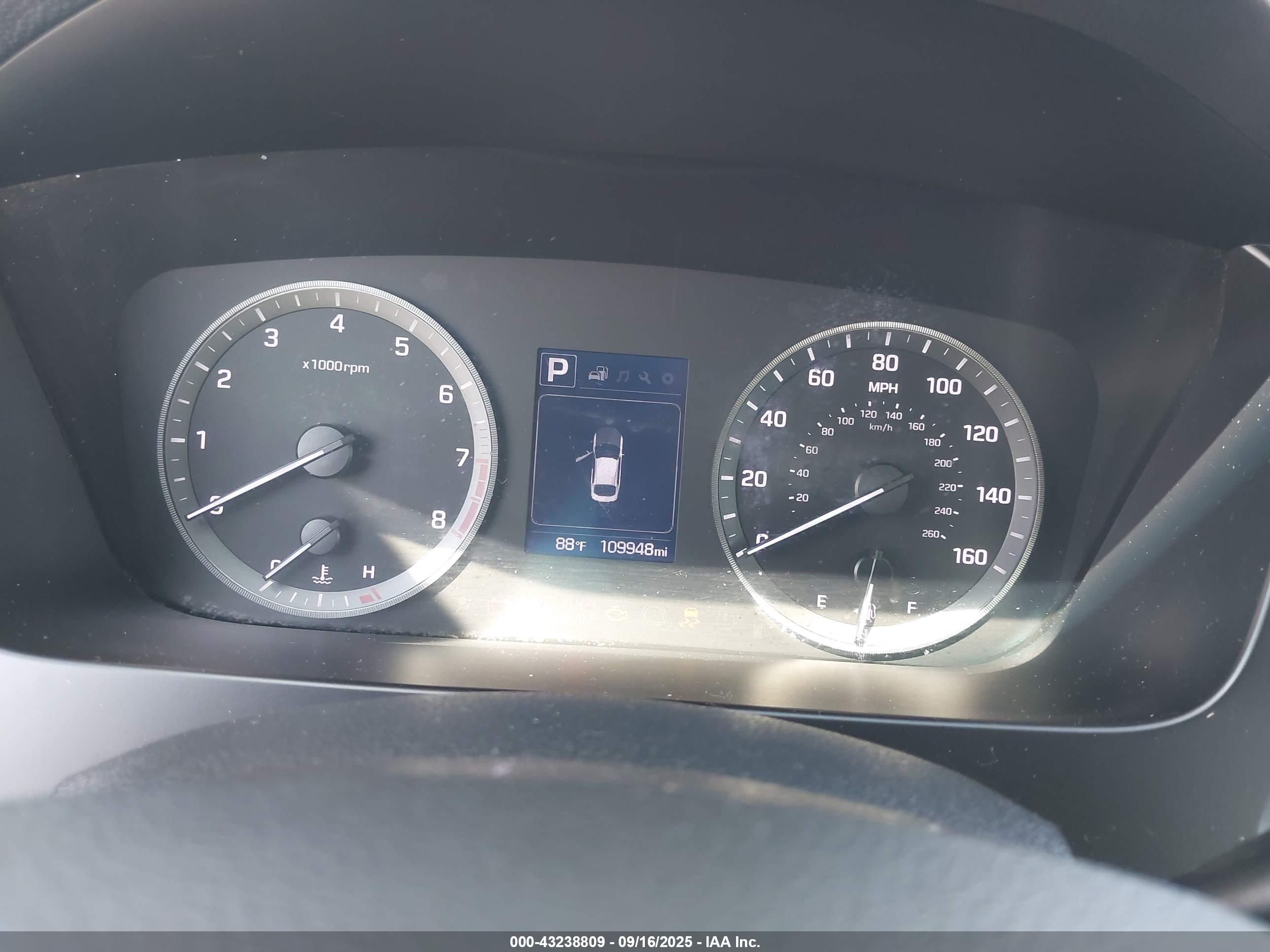 HYUNDAI SONATA image 7