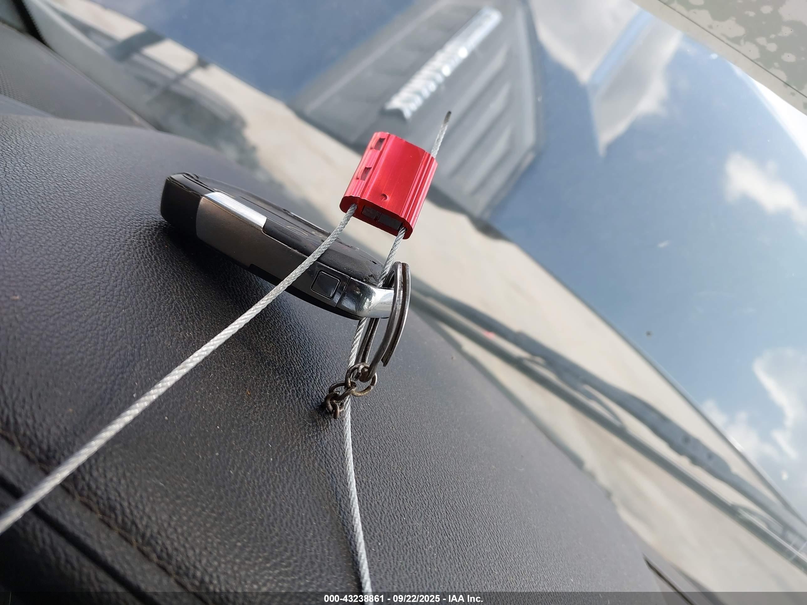 CHEVROLET SILVERADO image 11
