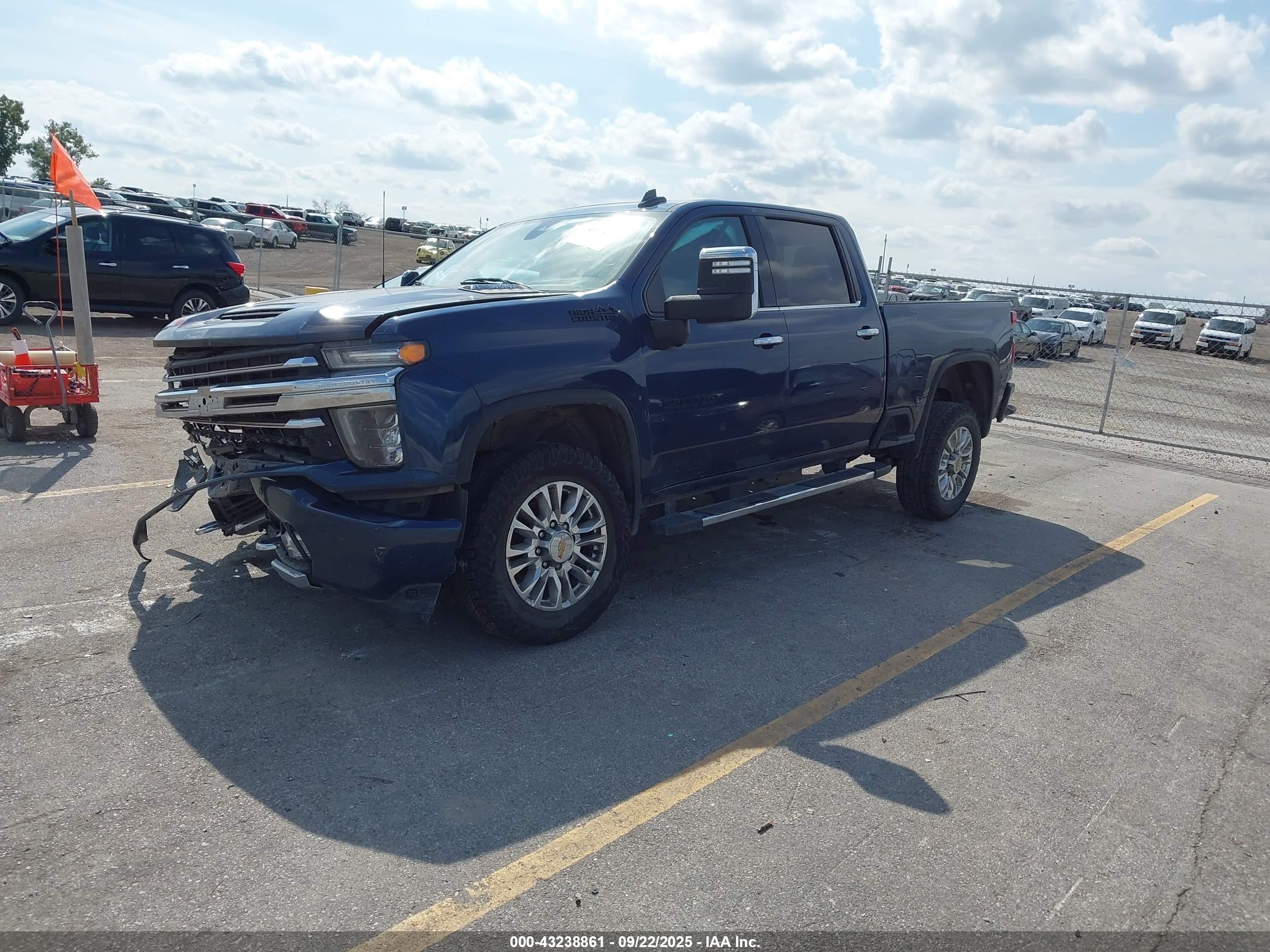 CHEVROLET SILVERADO image 2