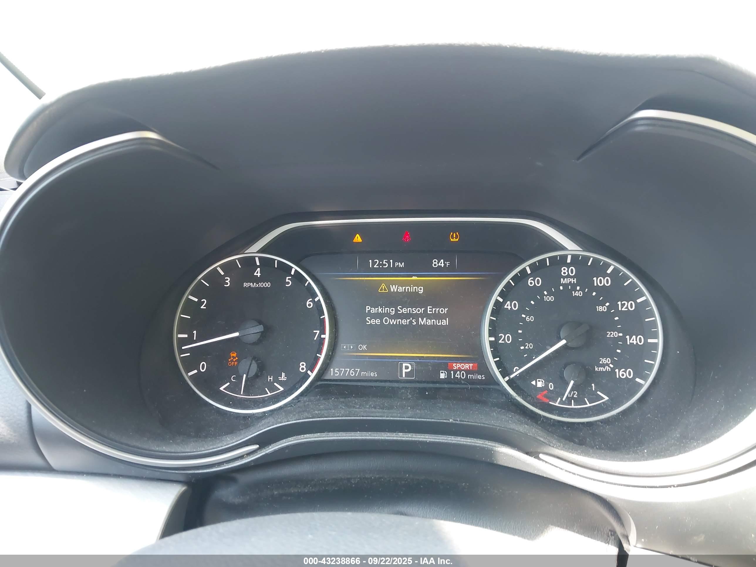 NISSAN MAXIMA image 7