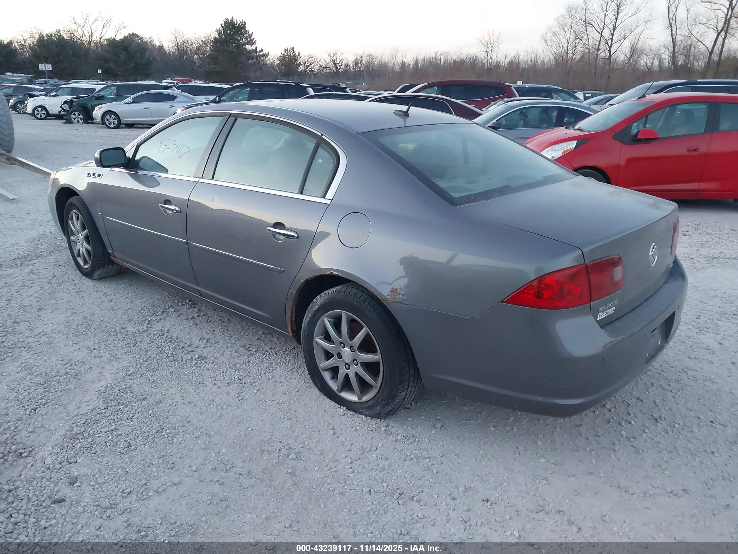 BUICK LUCERNE image 3