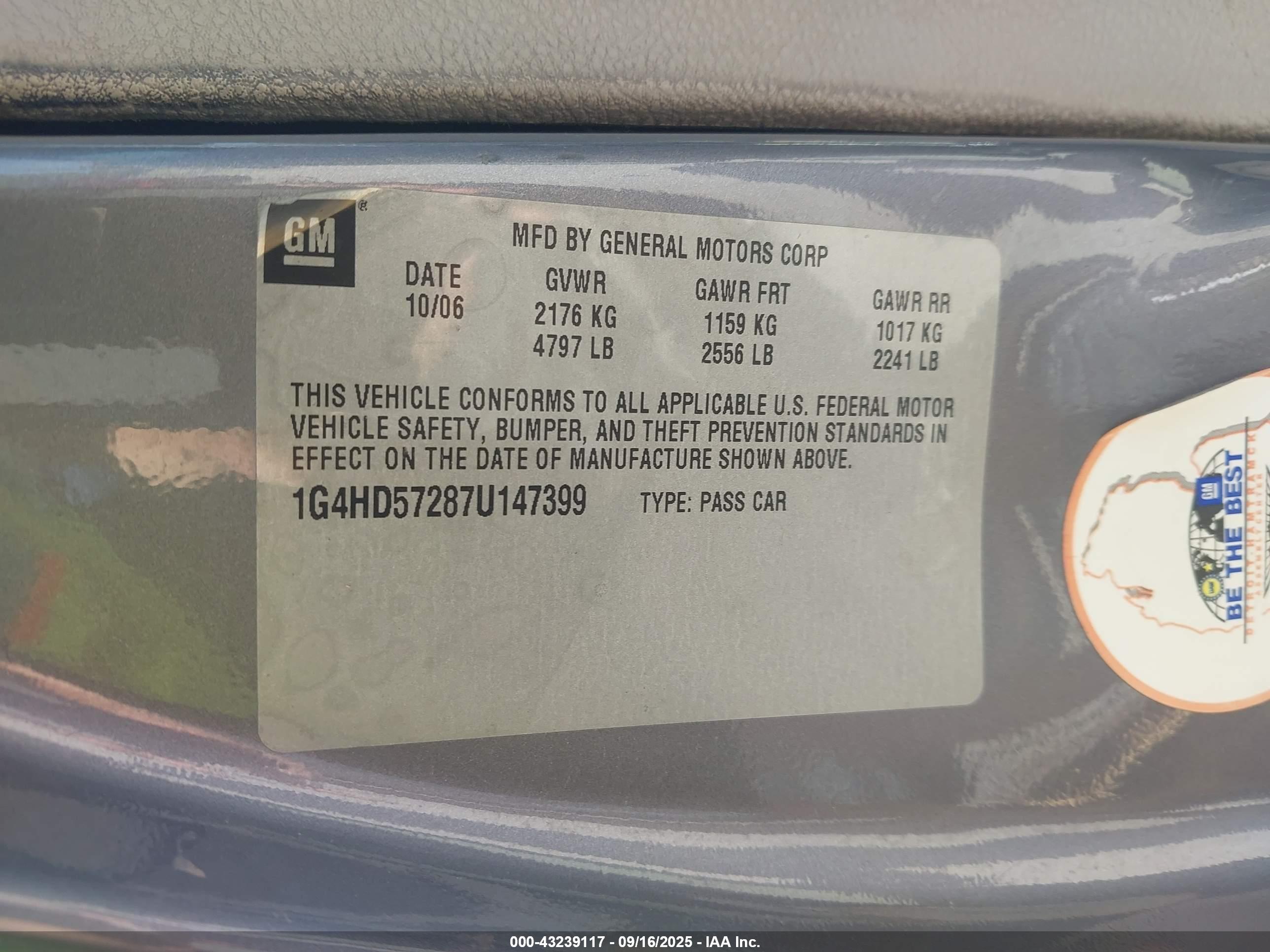 BUICK LUCERNE image 9