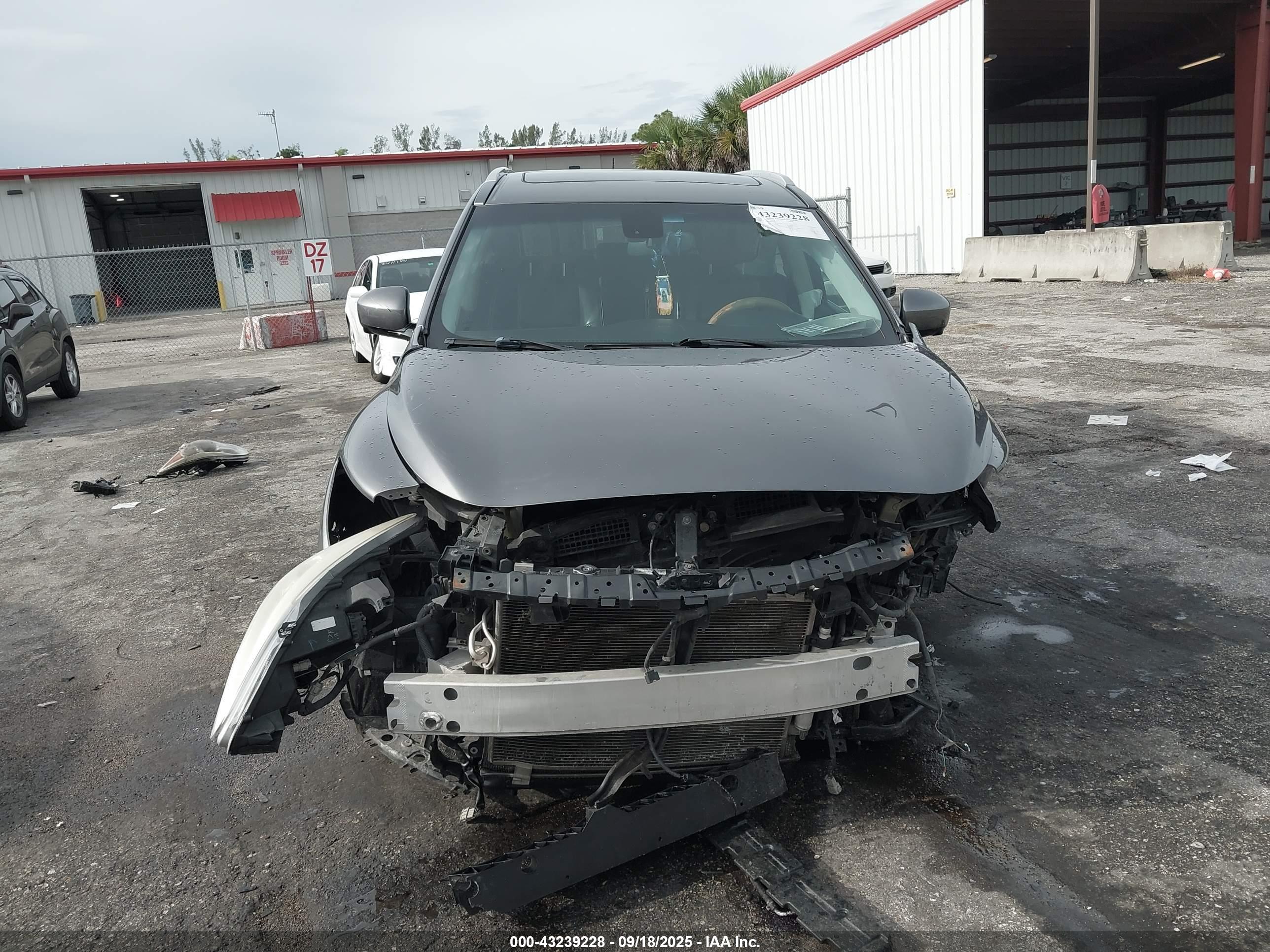 INFINITI QX60 image 6