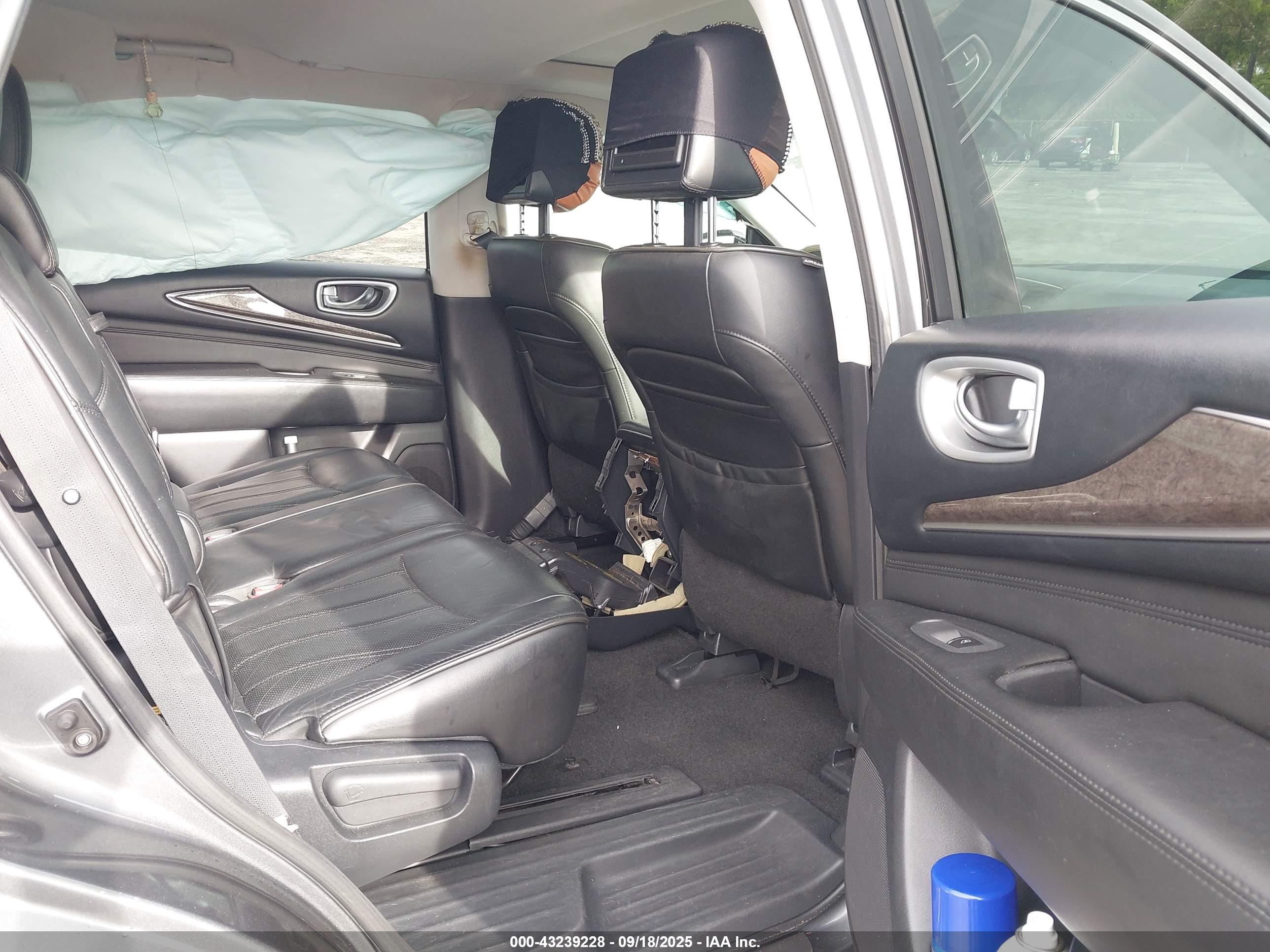 INFINITI QX60 image 8