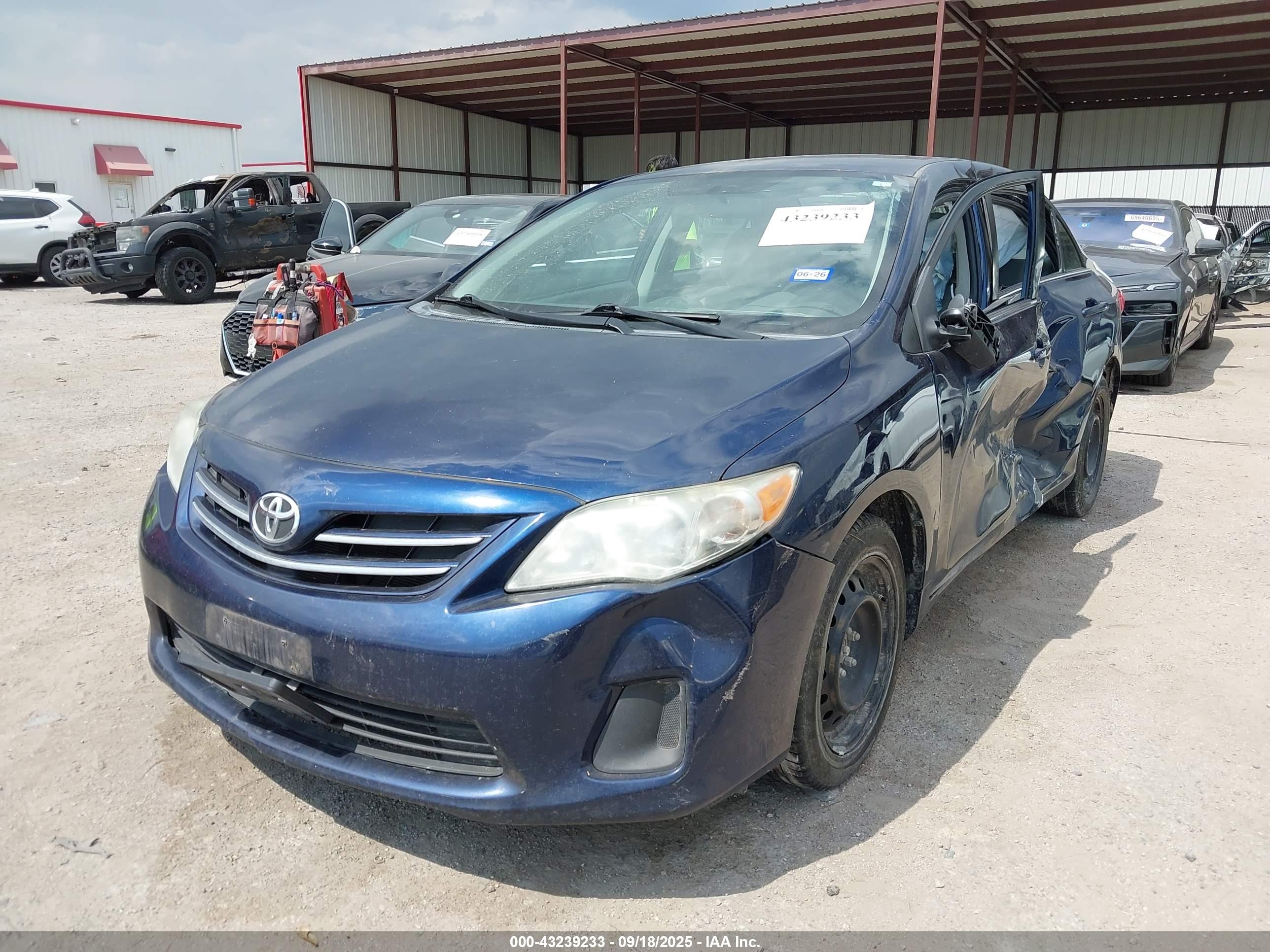 TOYOTA COROLLA image 2