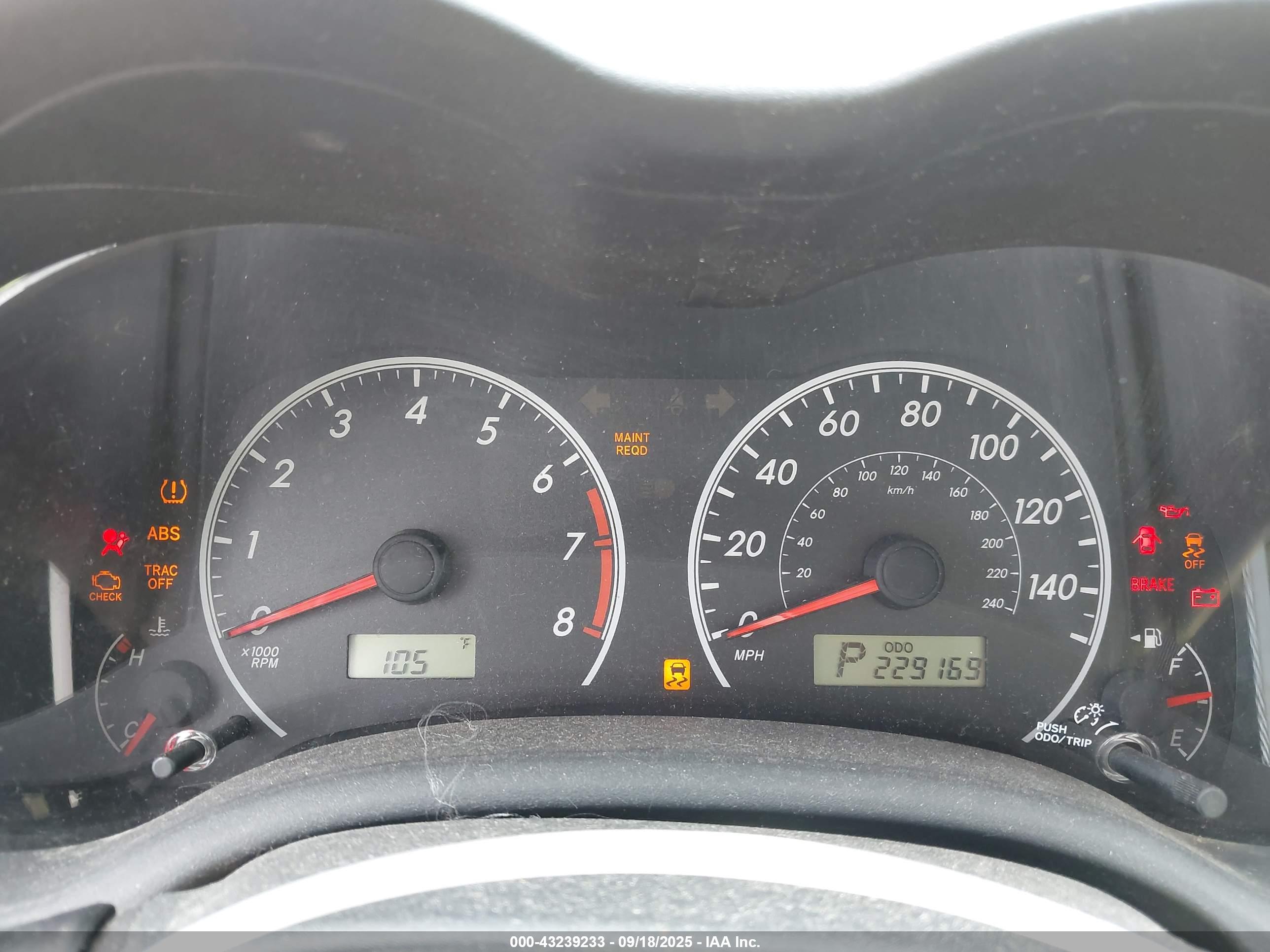TOYOTA COROLLA image 7