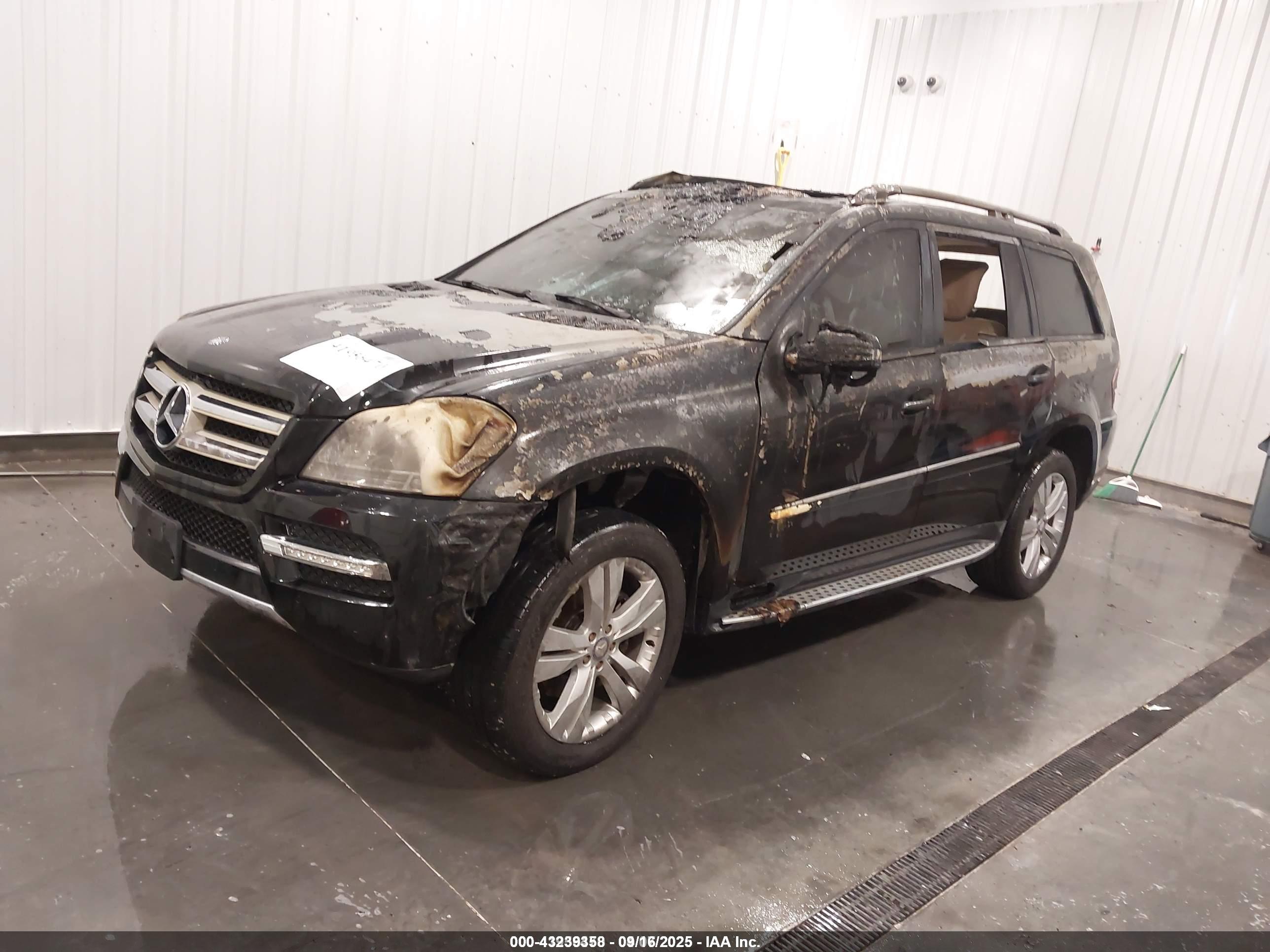 MERCEDES-BENZ GL image 2