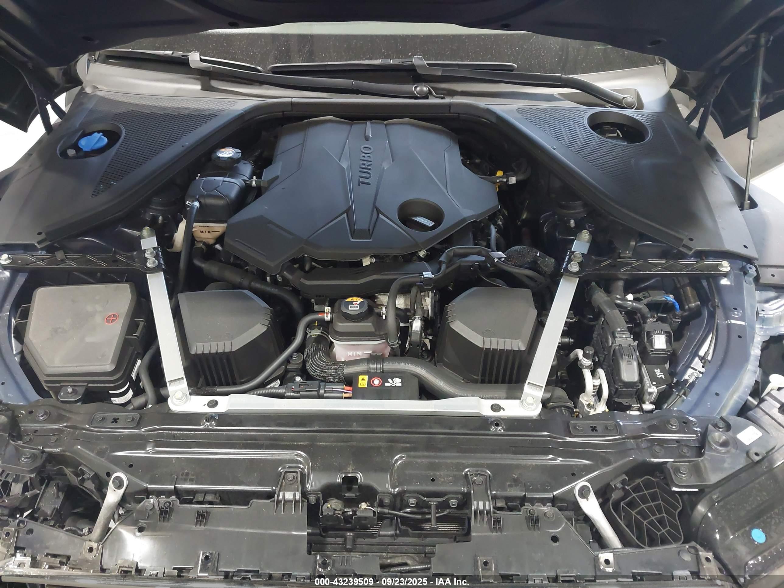 GENESIS G90 image 10