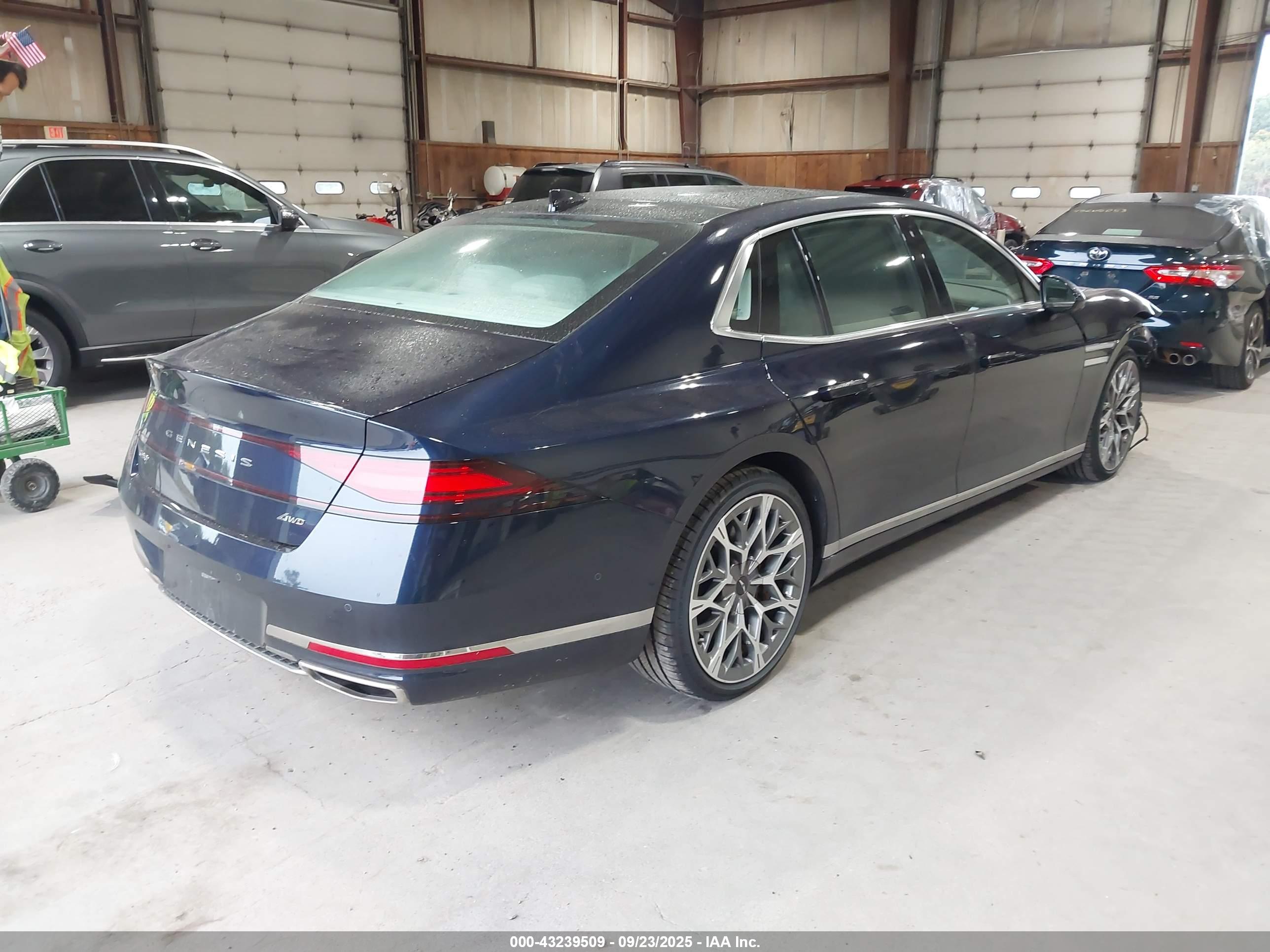 GENESIS G90 image 4