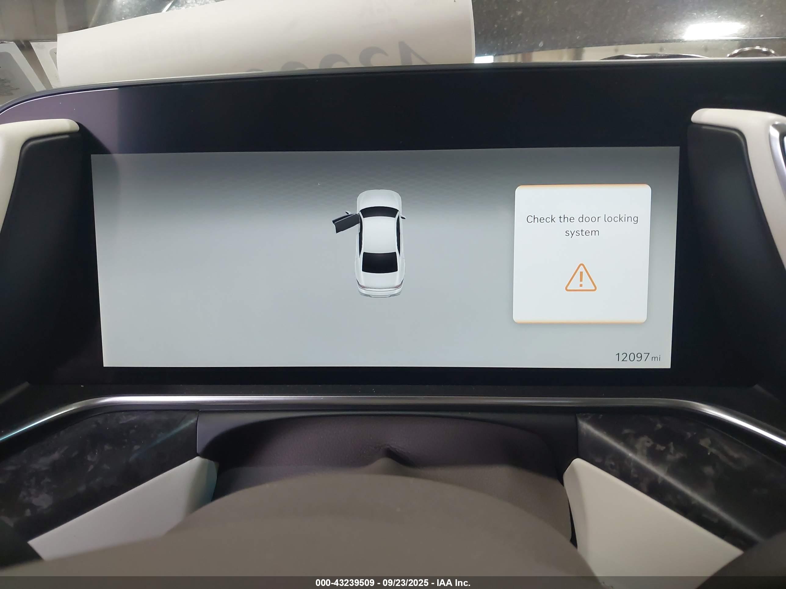 GENESIS G90 image 7