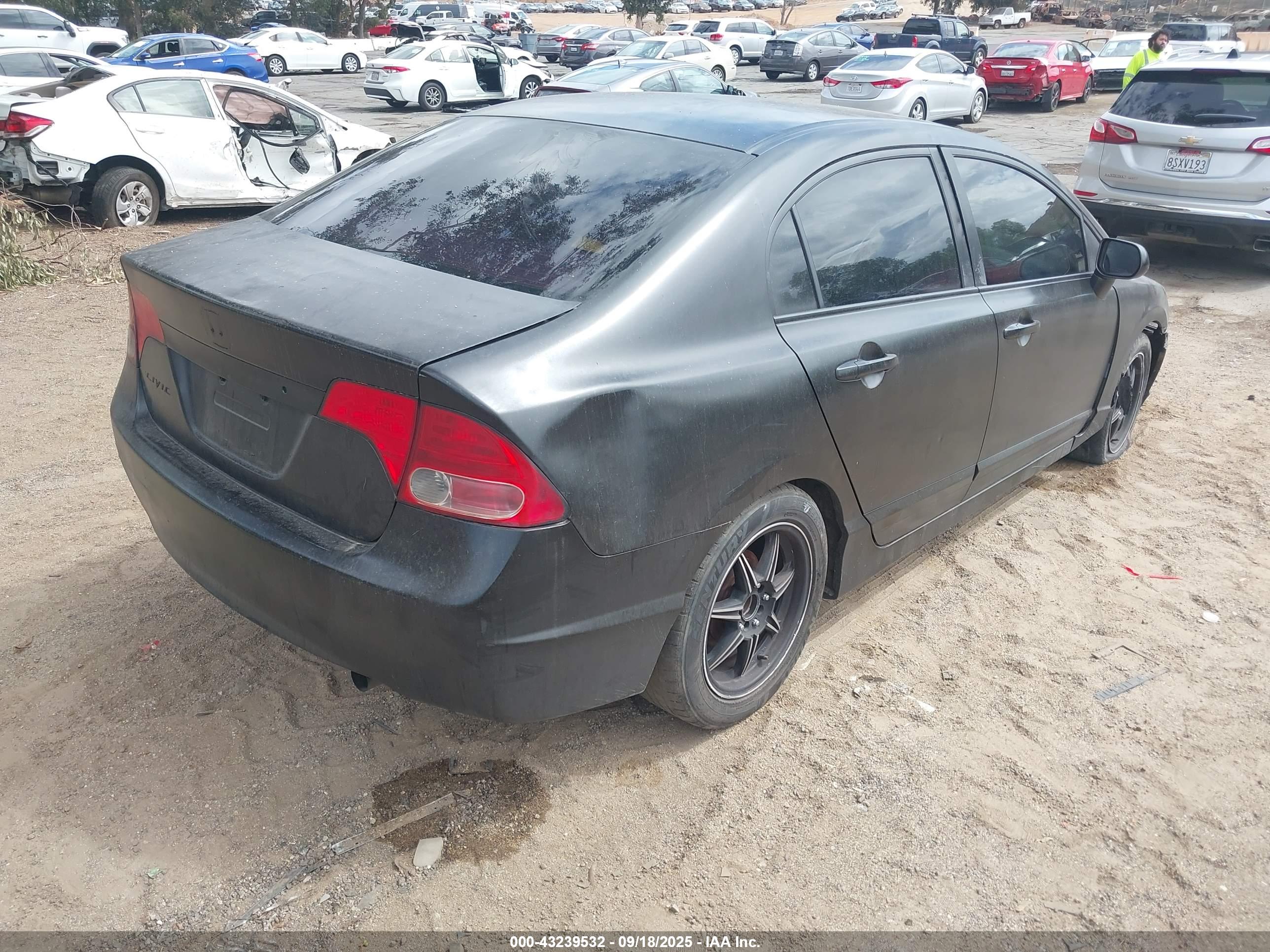 HONDA CIVIC image 4