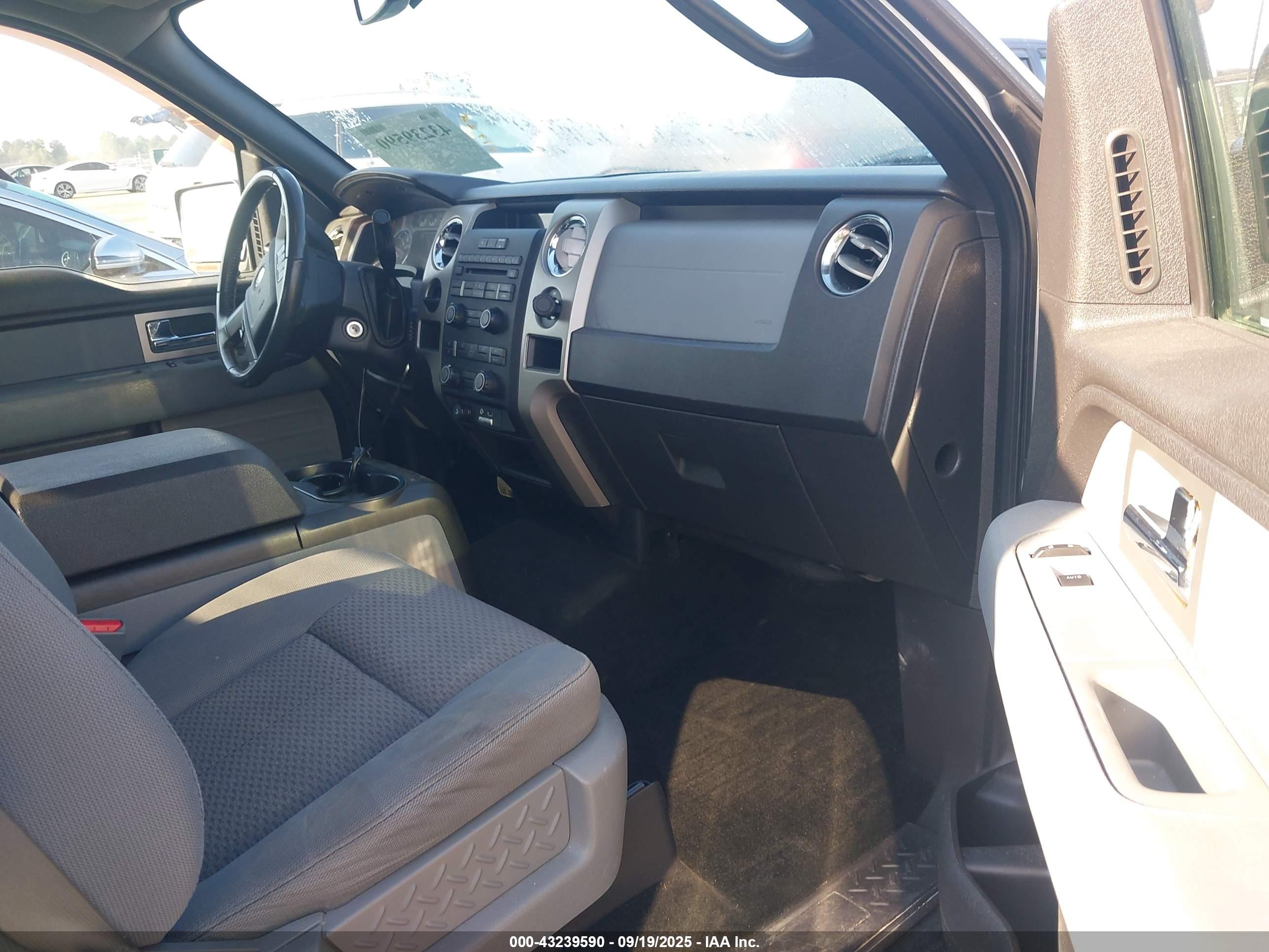 FORD F-150 image 5