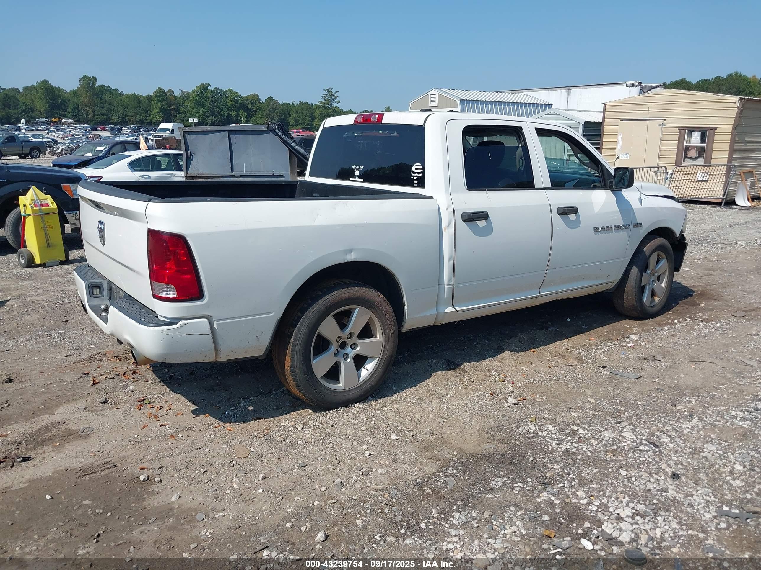 RAM 1500 image 4
