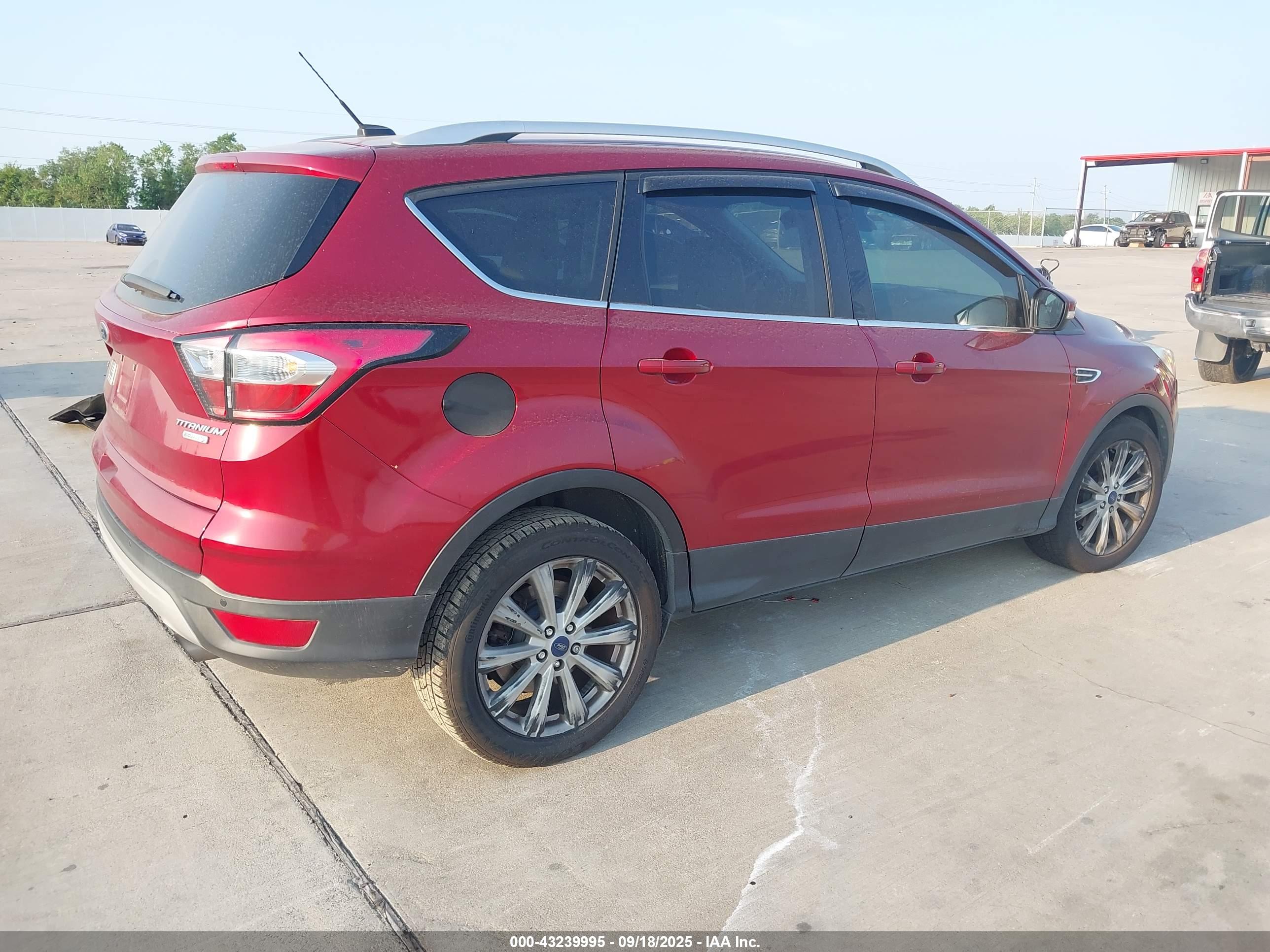 FORD ESCAPE image 4