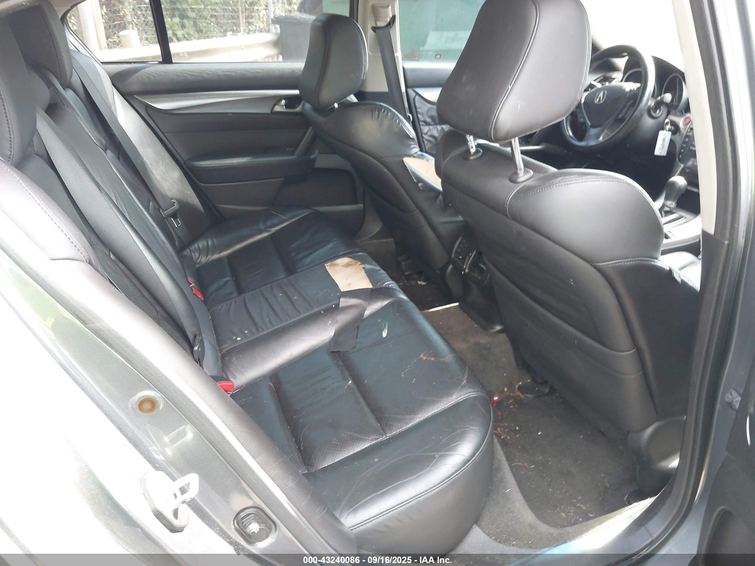 ACURA TL image 8